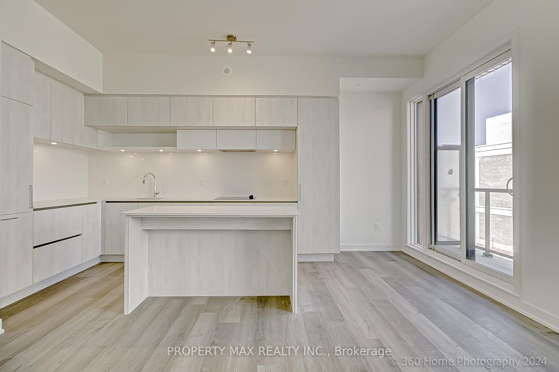 10 David Eyer Road Unit 1211 photo 4