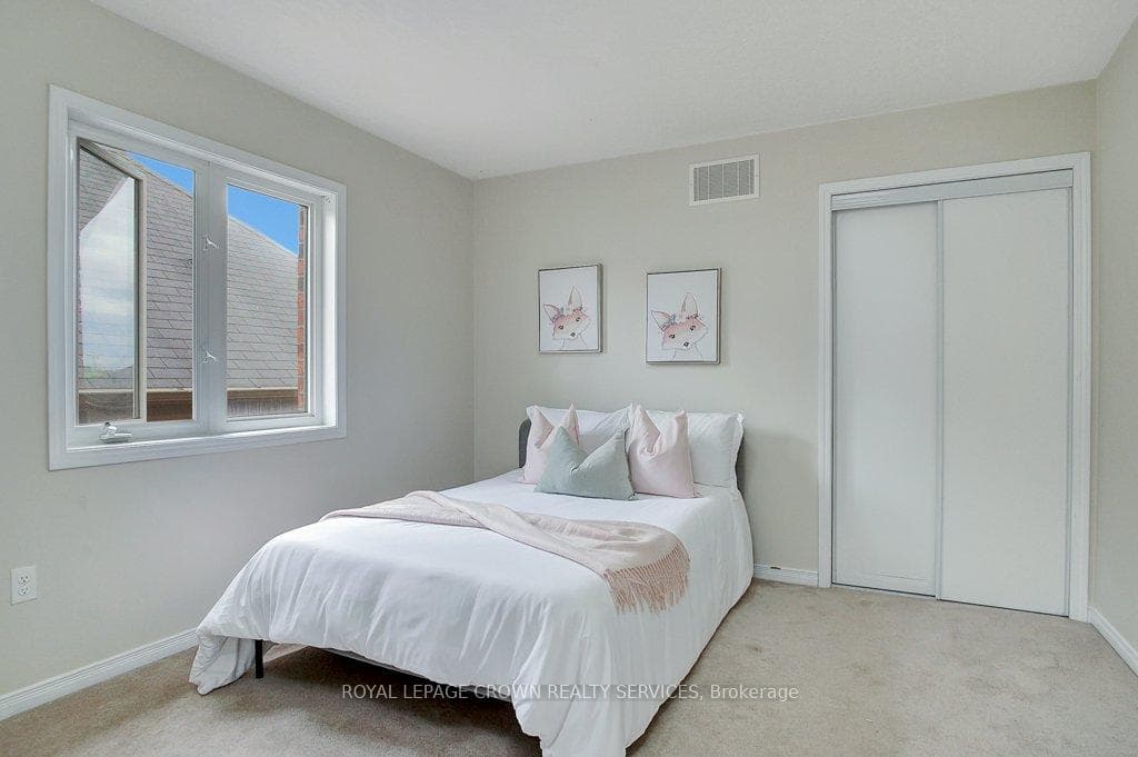 38 Staines Street photo 26