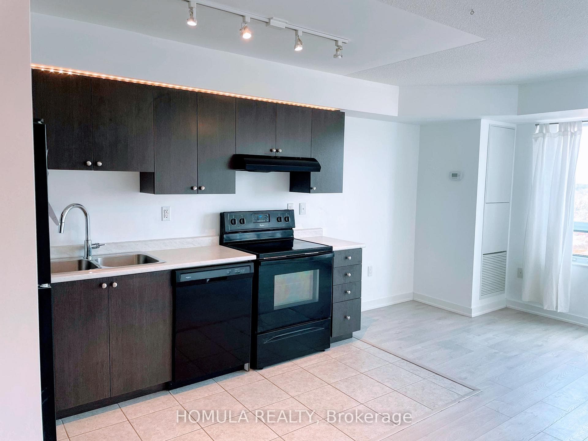 1346 Danforth Road Unit 1113 photo 8