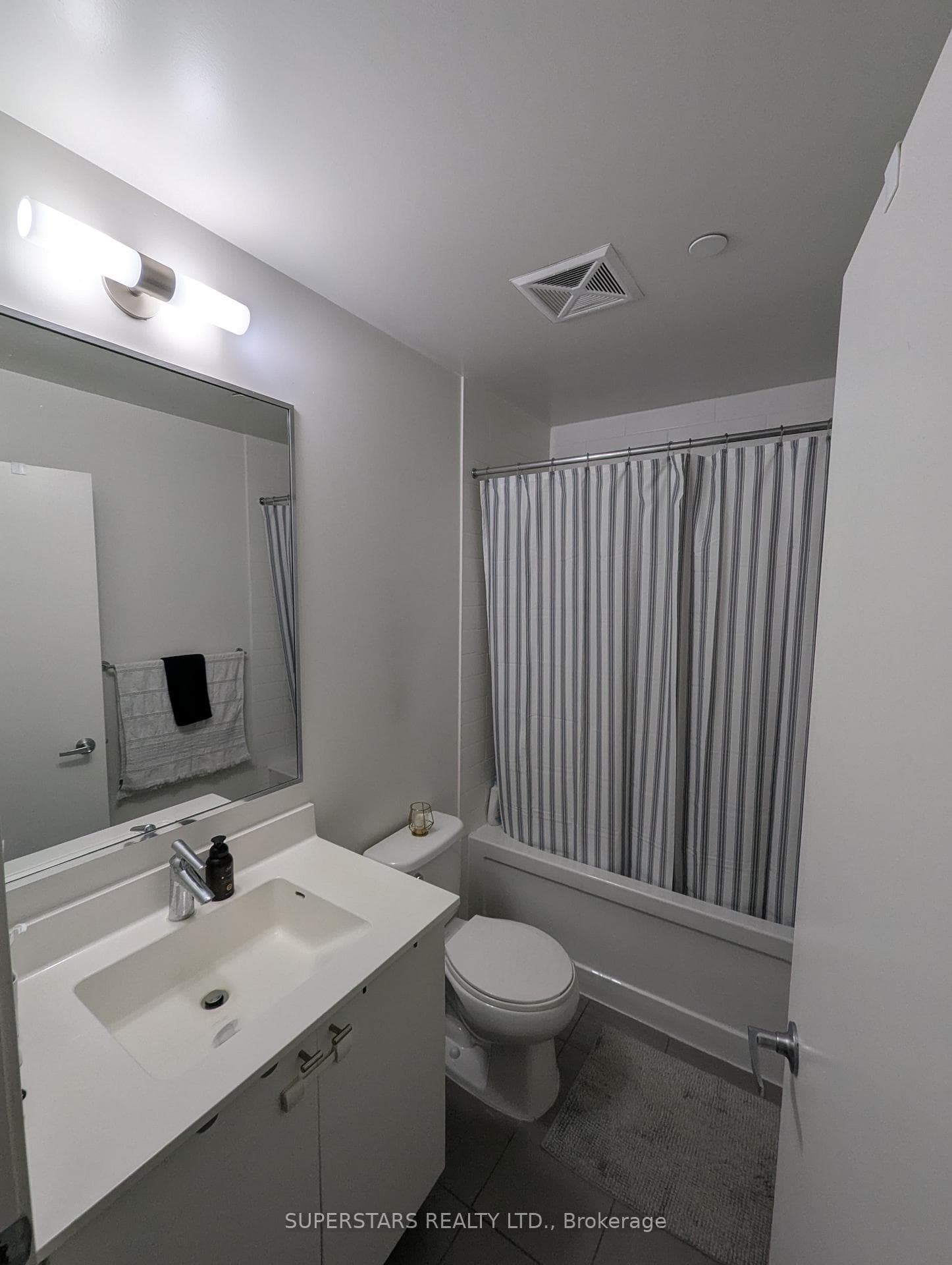 18 Rean Drive Unit 603 photo 8