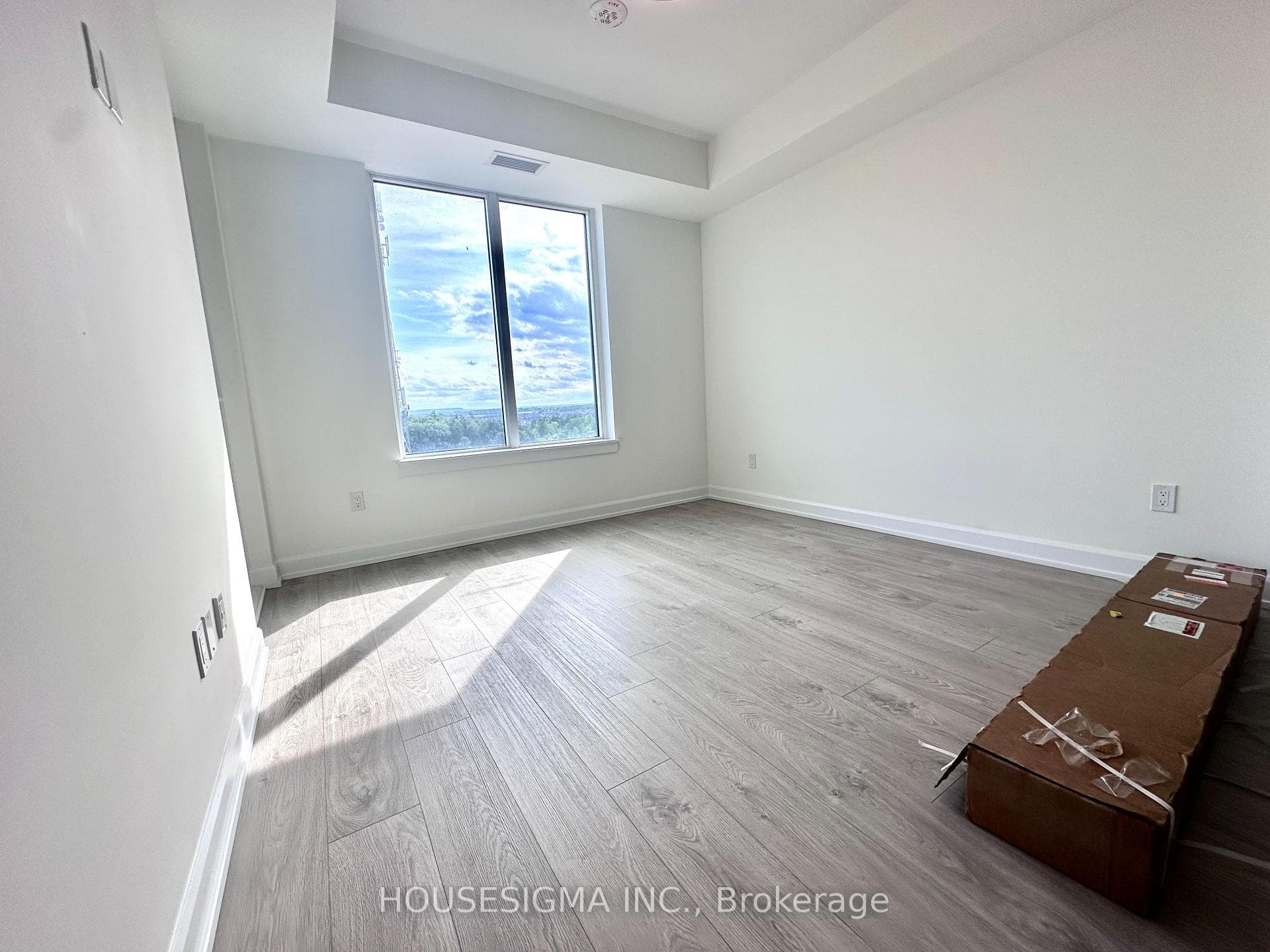 3220 William Coltson Avenue Unit 812 photo 14