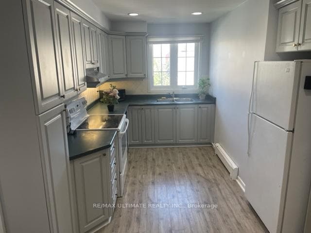 213 Close Avenue Unit 2 photo 2