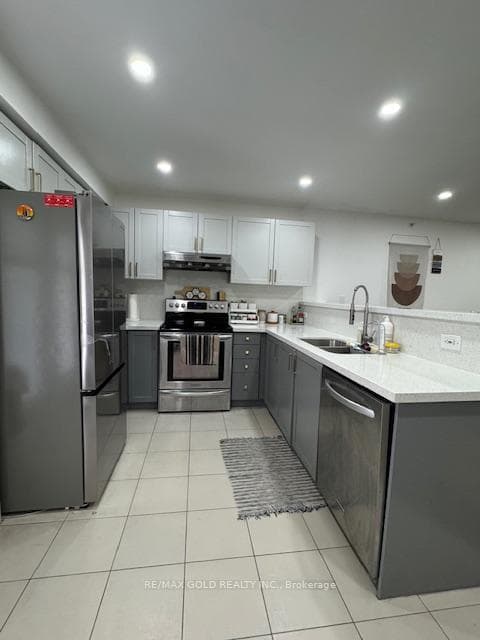 2035 Appleby Line Unit 201 photo 4
