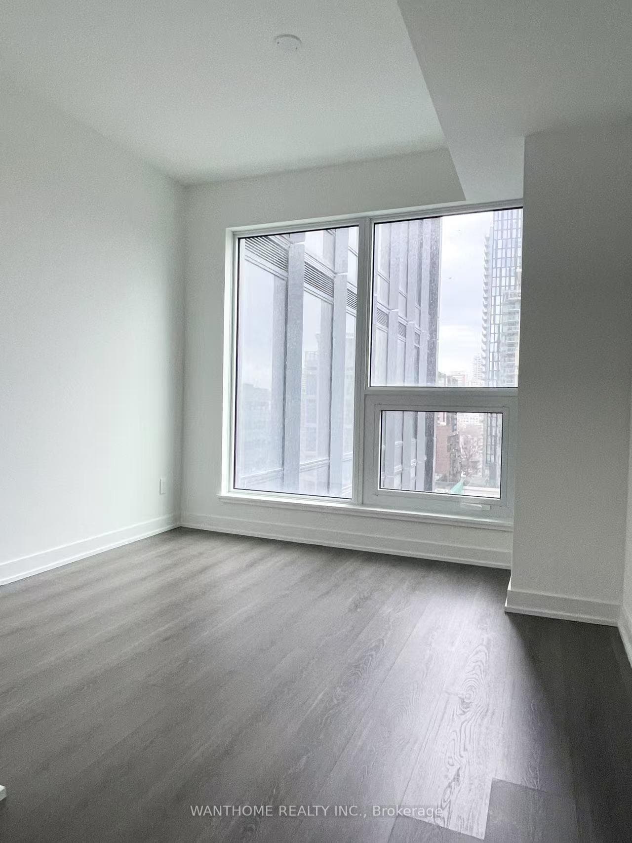8 wellesley Street Unit 1110 photo 7