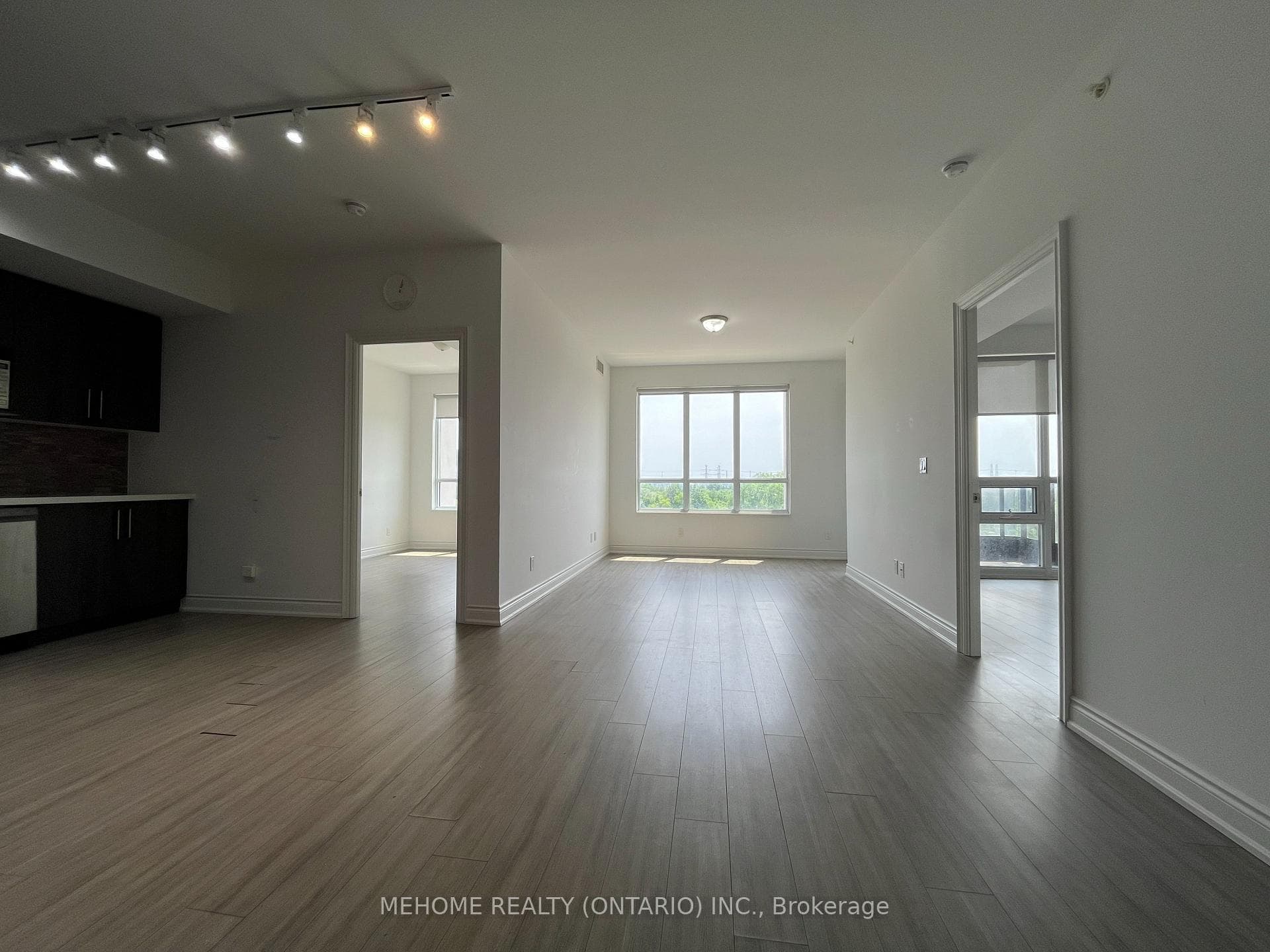 38 Cedarland Drive Unit 615 photo 4