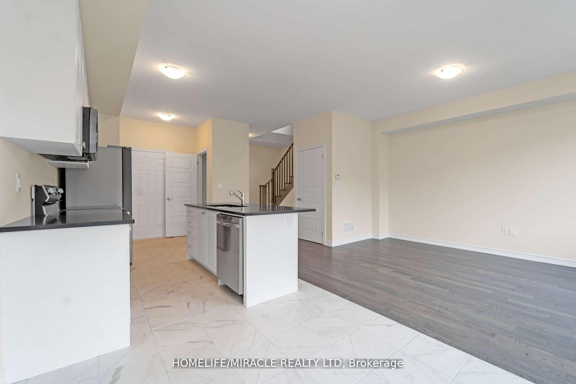 41 Sugar May Avenue photo 11