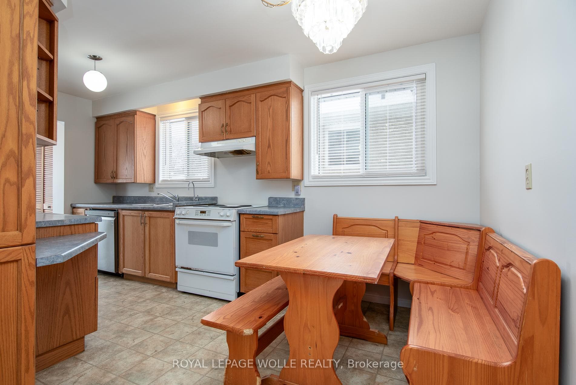 60 Hahn Avenue photo 15