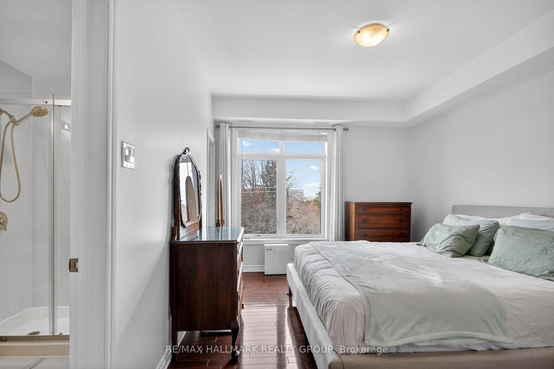 849 Blackcomb Private Unit Unit F photo 11