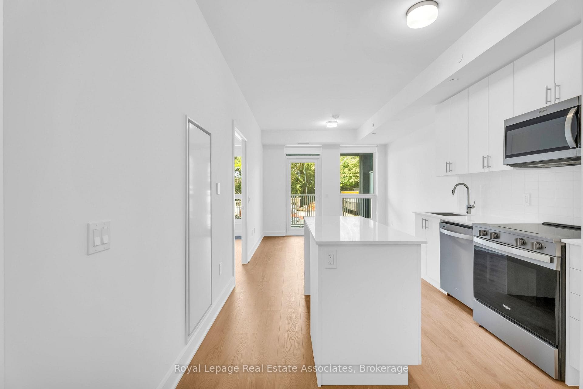 3240 William Coltson Avenue Unit 216 photo 2