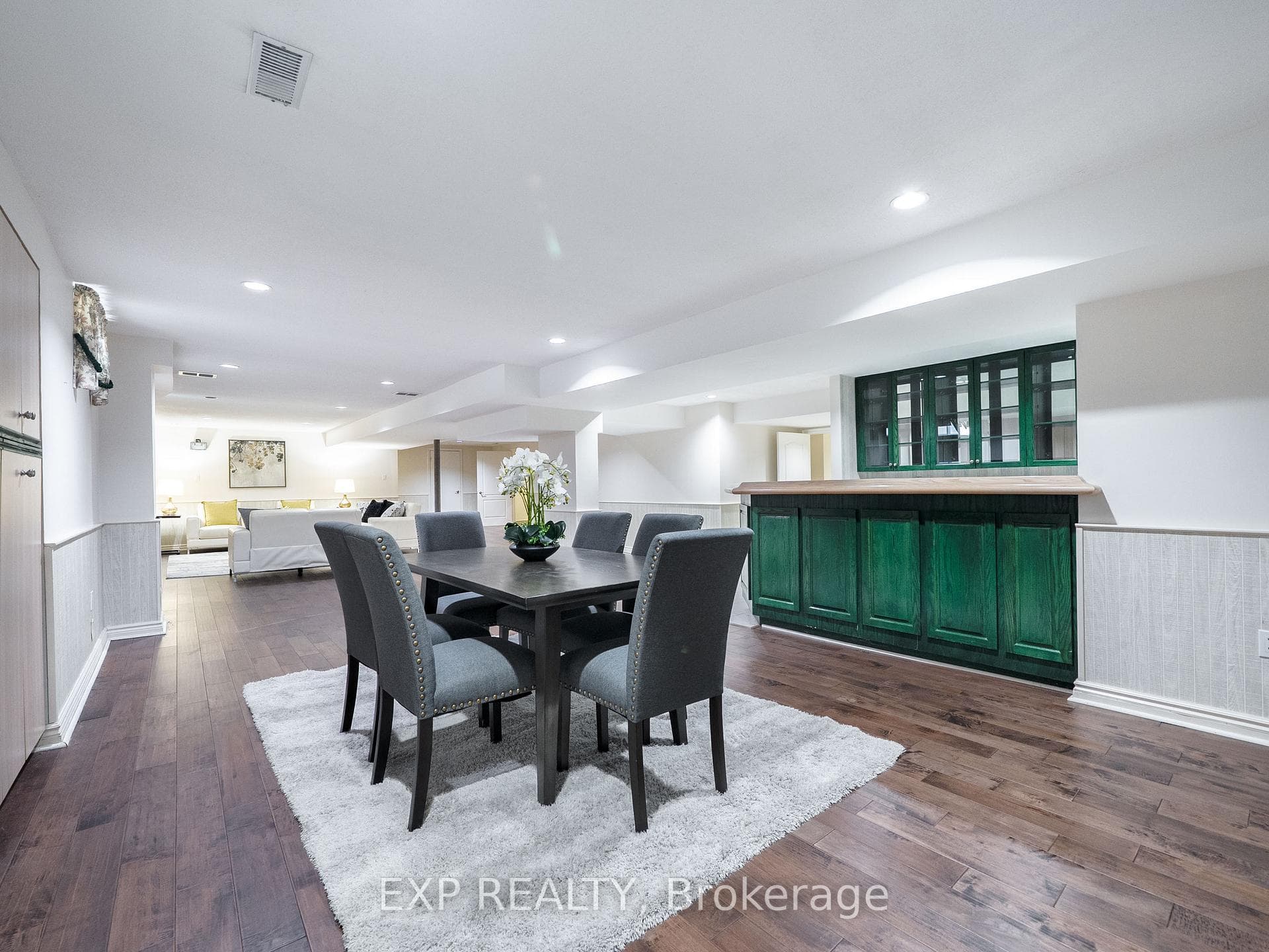 10 Edmund Crescent photo 44