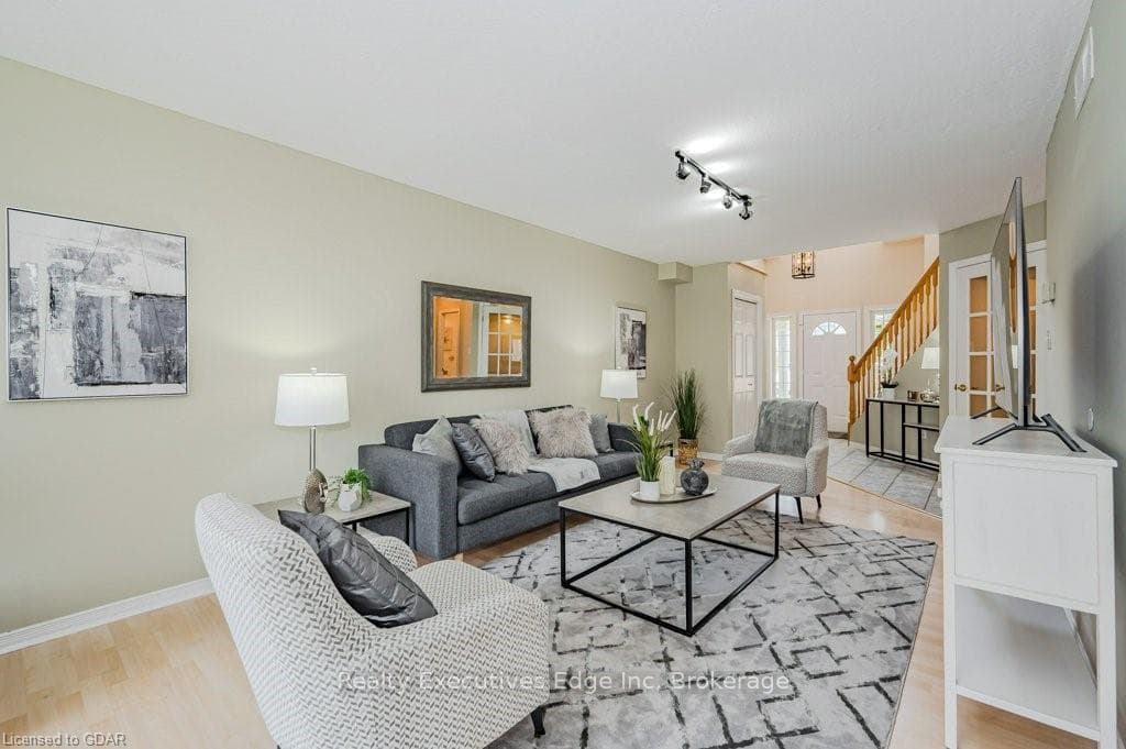 5 CAMM Crescent Unit Main photo 13