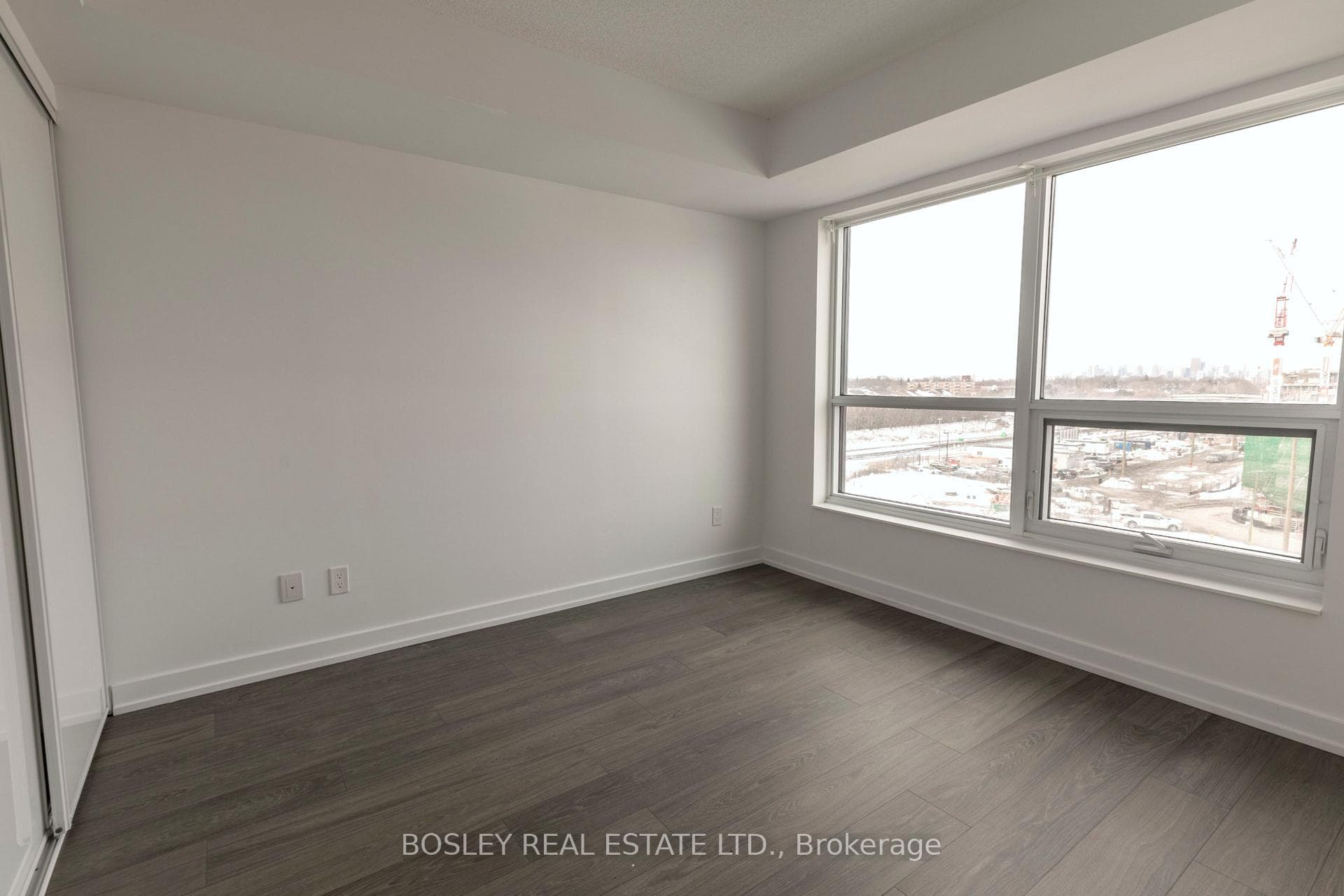 8 Trent Avenue Unit 606 photo 6