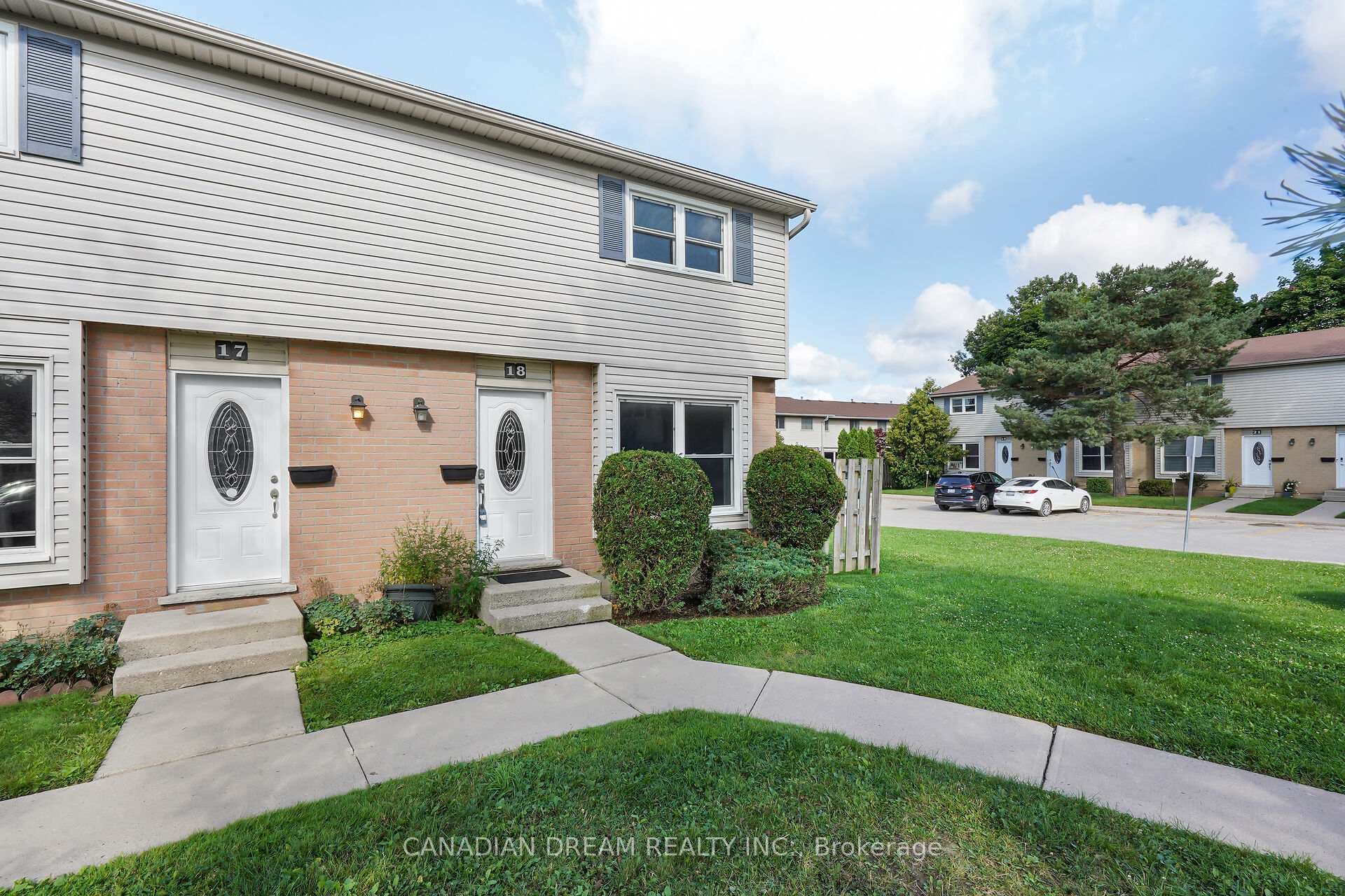 101 Highview Avenue Unit 18 photo 2