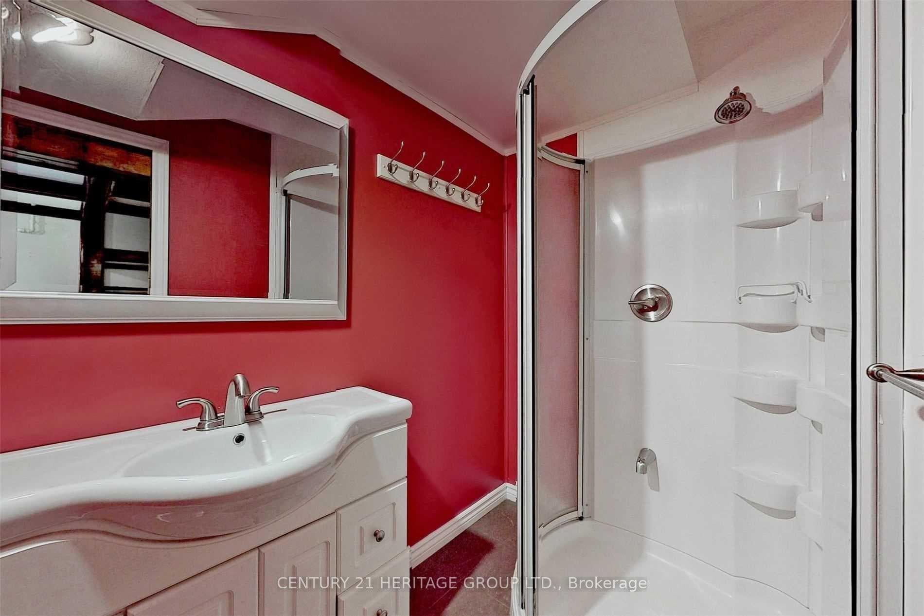 34 Kitimat Crescent Unit Main photo 24
