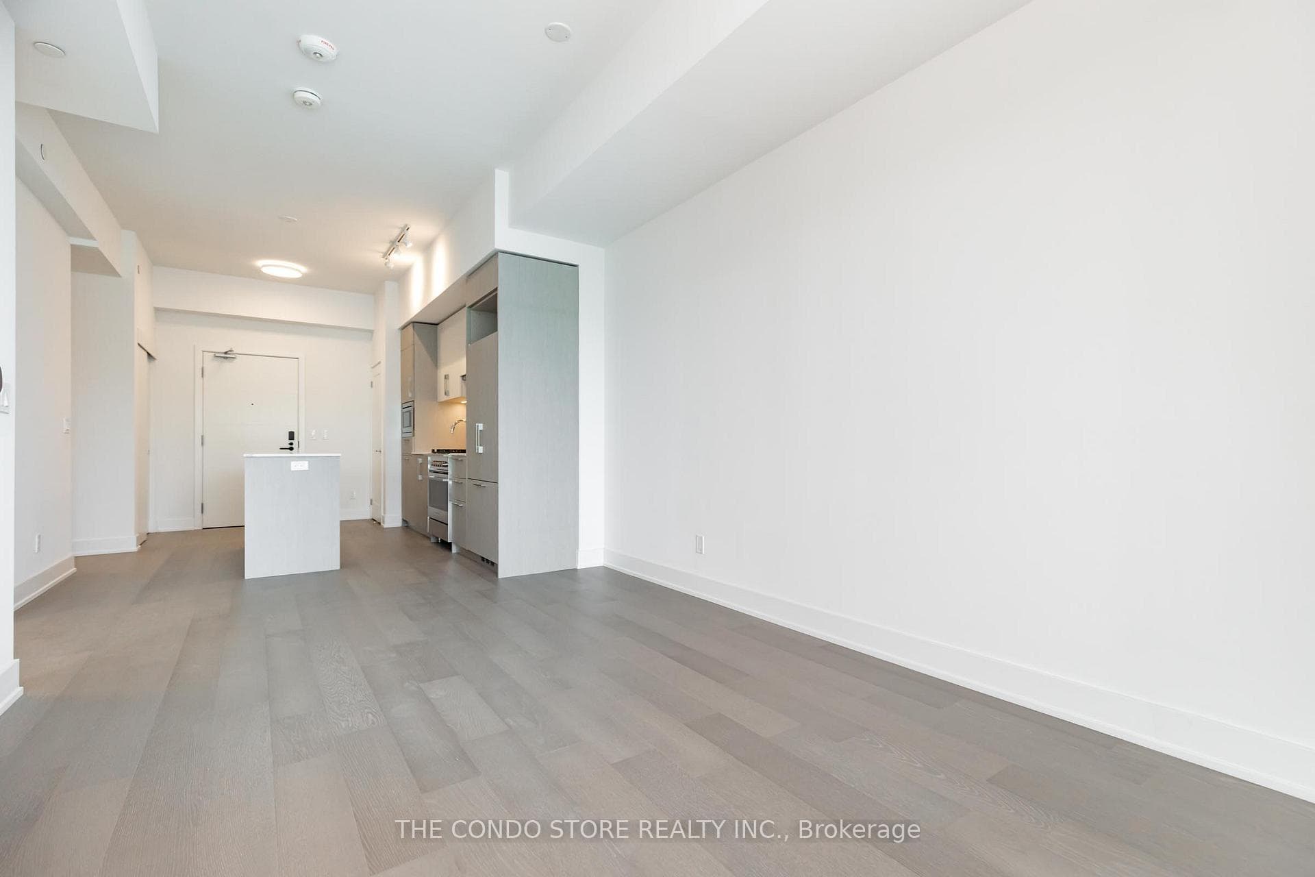 8 Manor Road Unit 304 photo 7