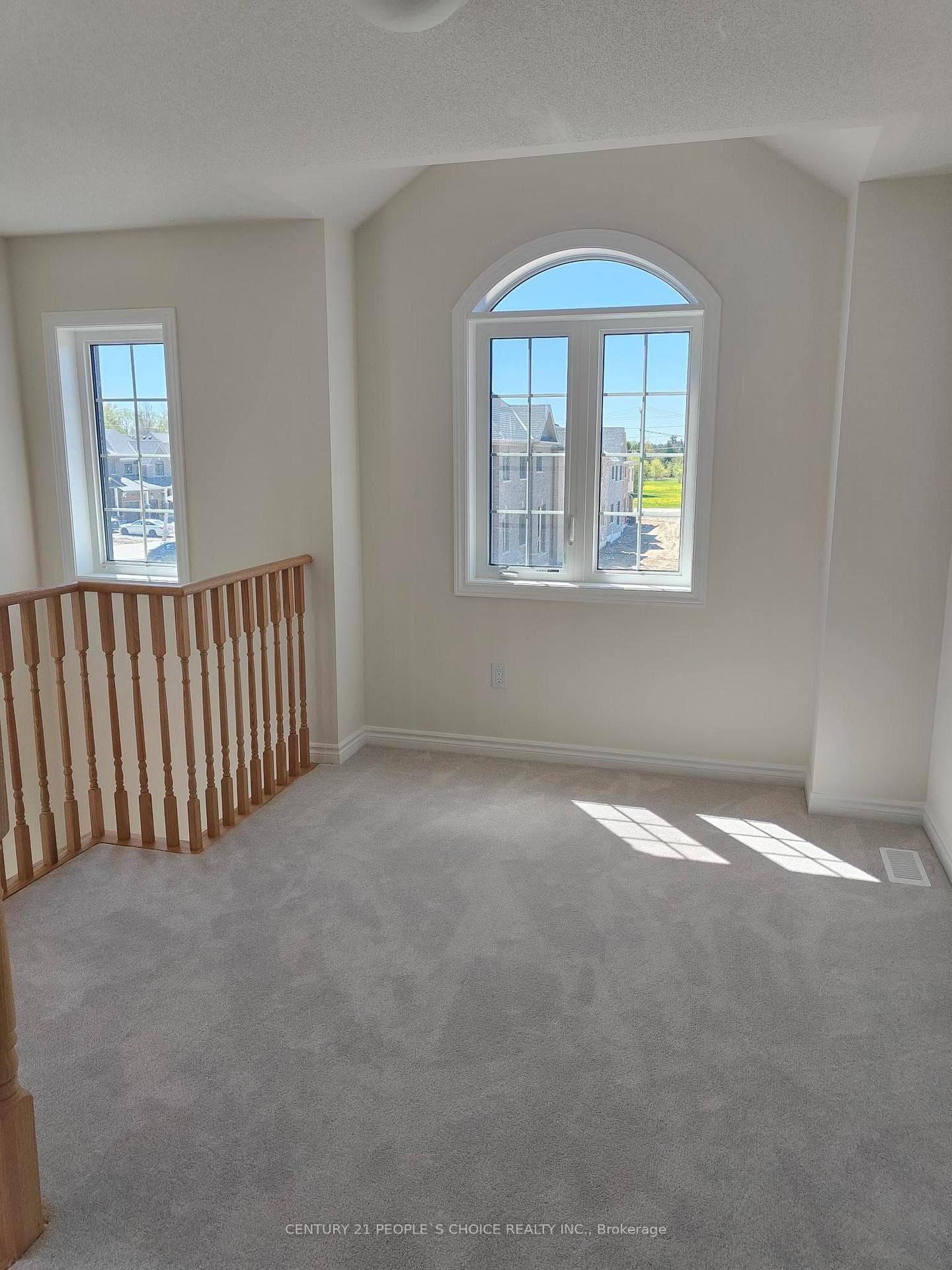 6 Fenn Crescent photo 16