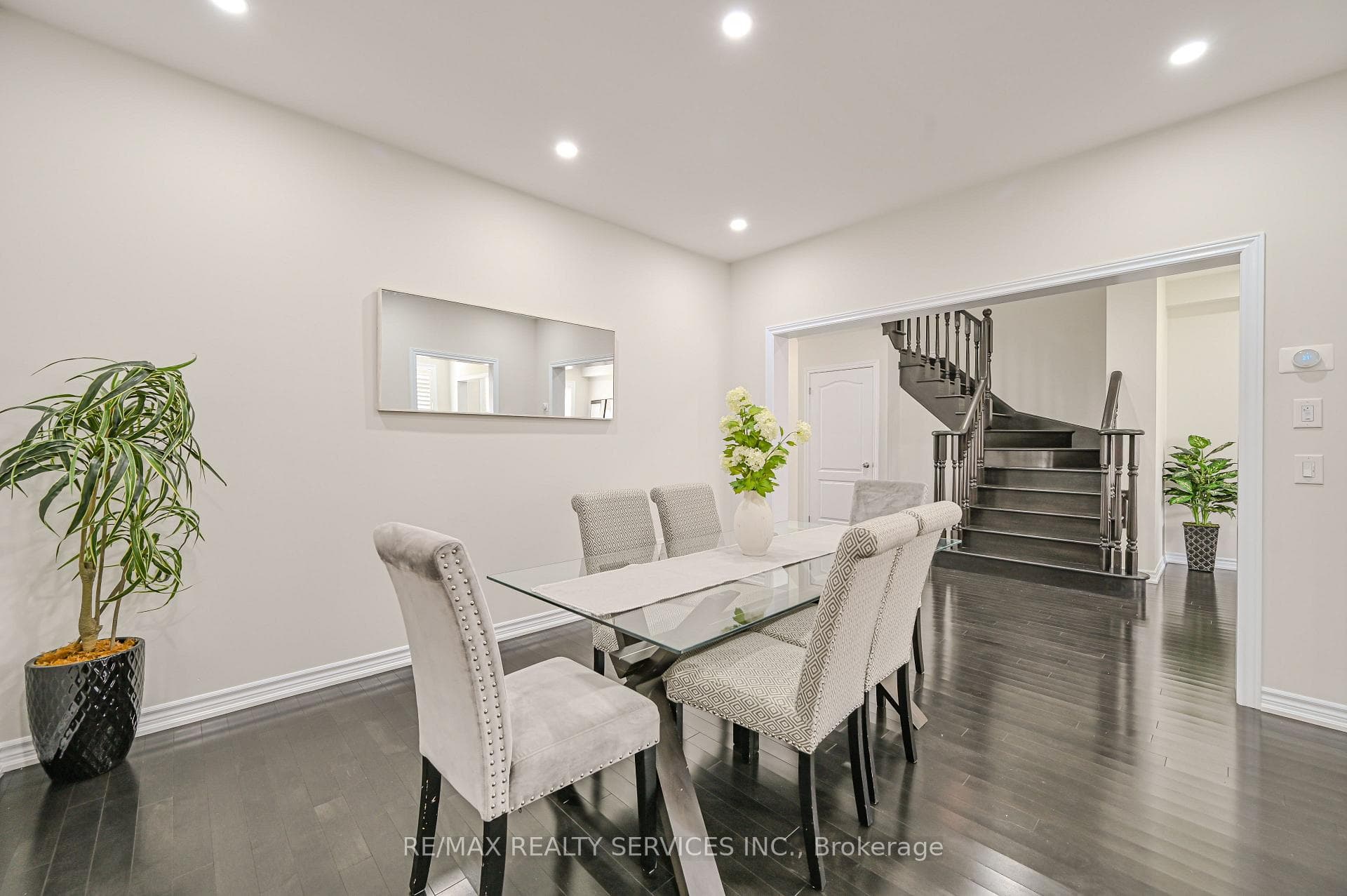87 Fawnridge Road photo 8