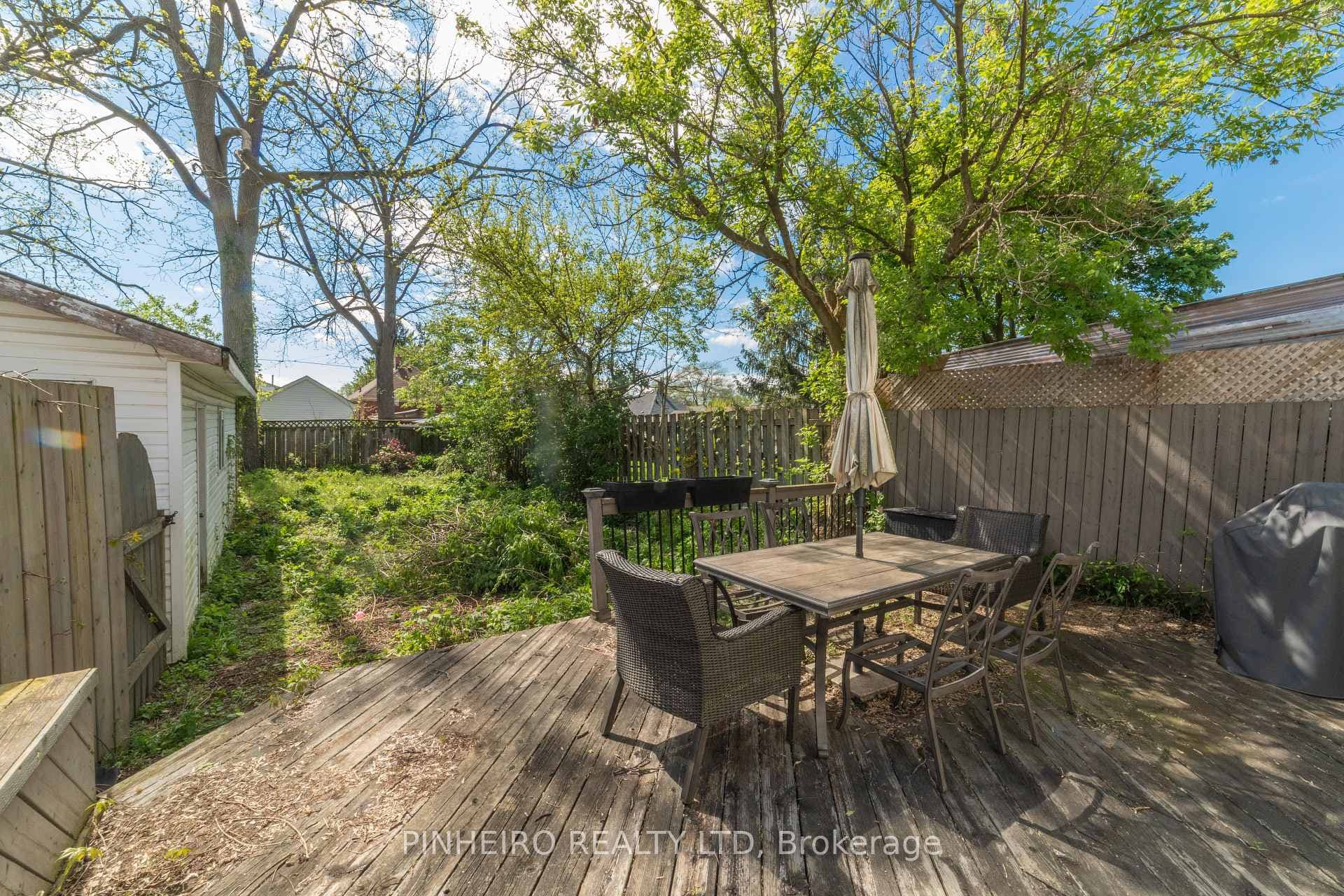 125 Price Street photo 5