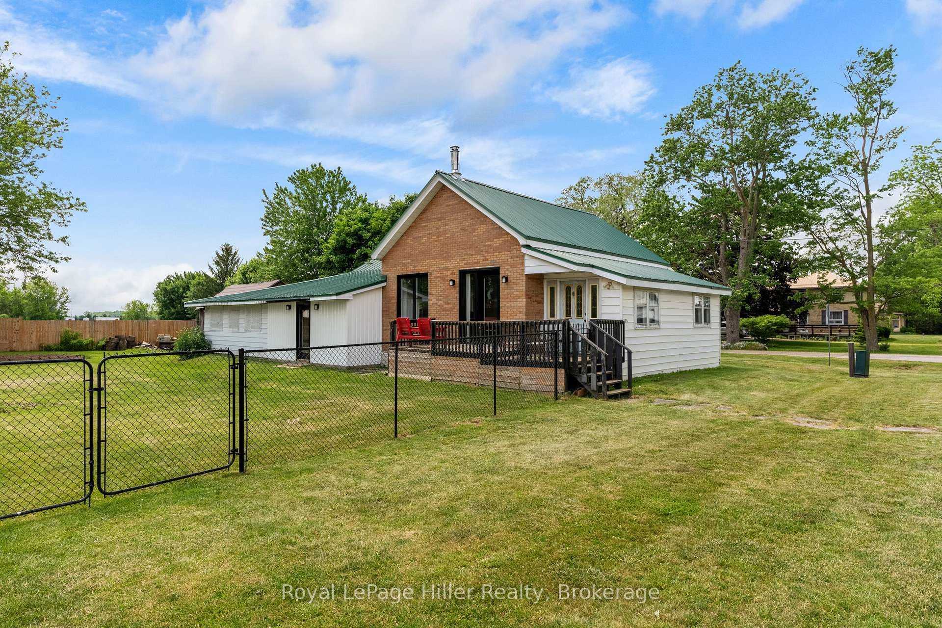 125 Portland Street photo 1