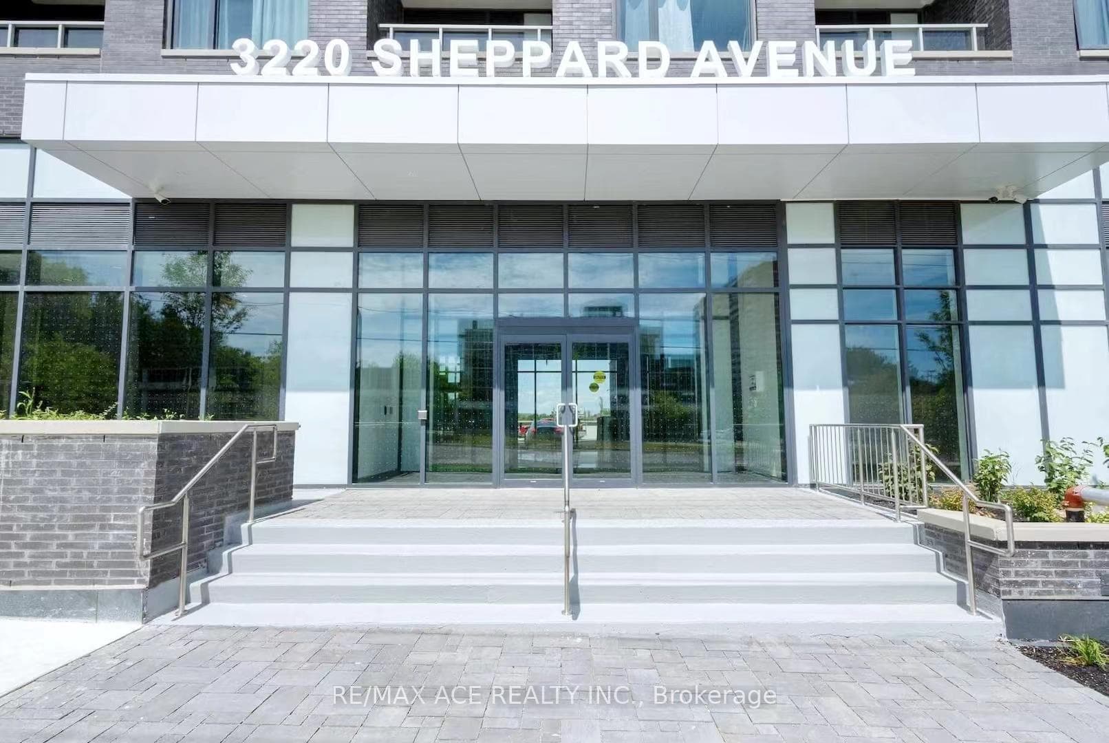 3220 Sheppard Avenue Unit 602 photo 2