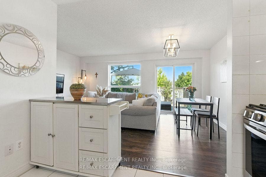 1860 Upper Gage Avenue Unit 14 photo 6