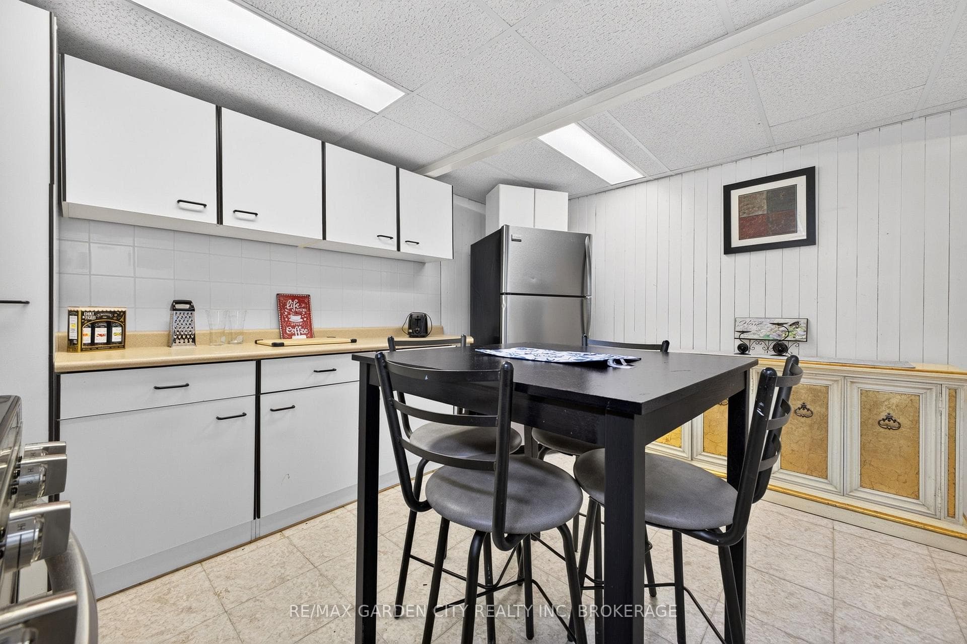 38 Cypress Street Unit Lower photo 20