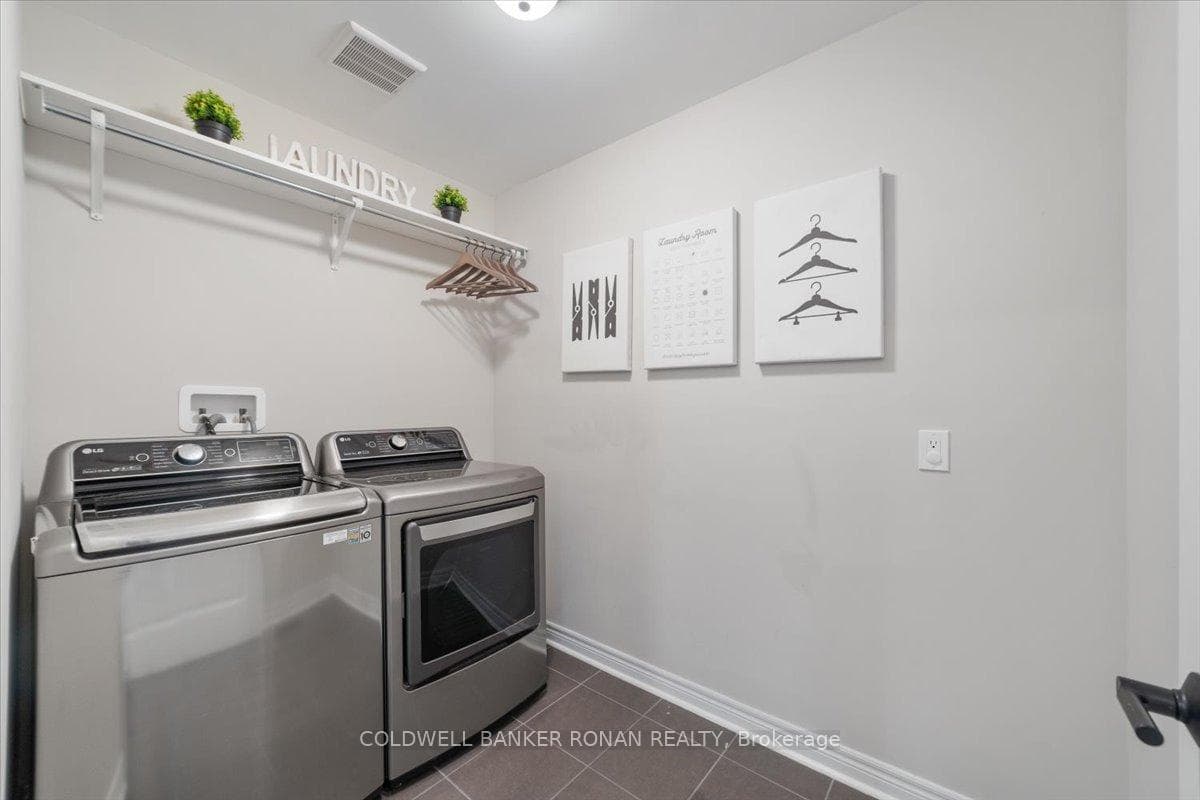 1113 Cactus Crescent photo 22