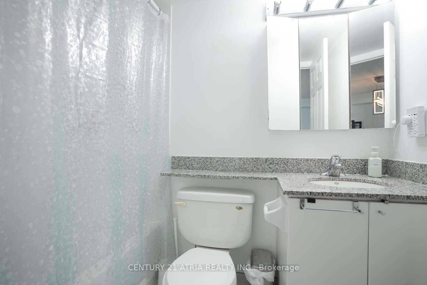 5500 Yonge Street Unit 1011 photo 17