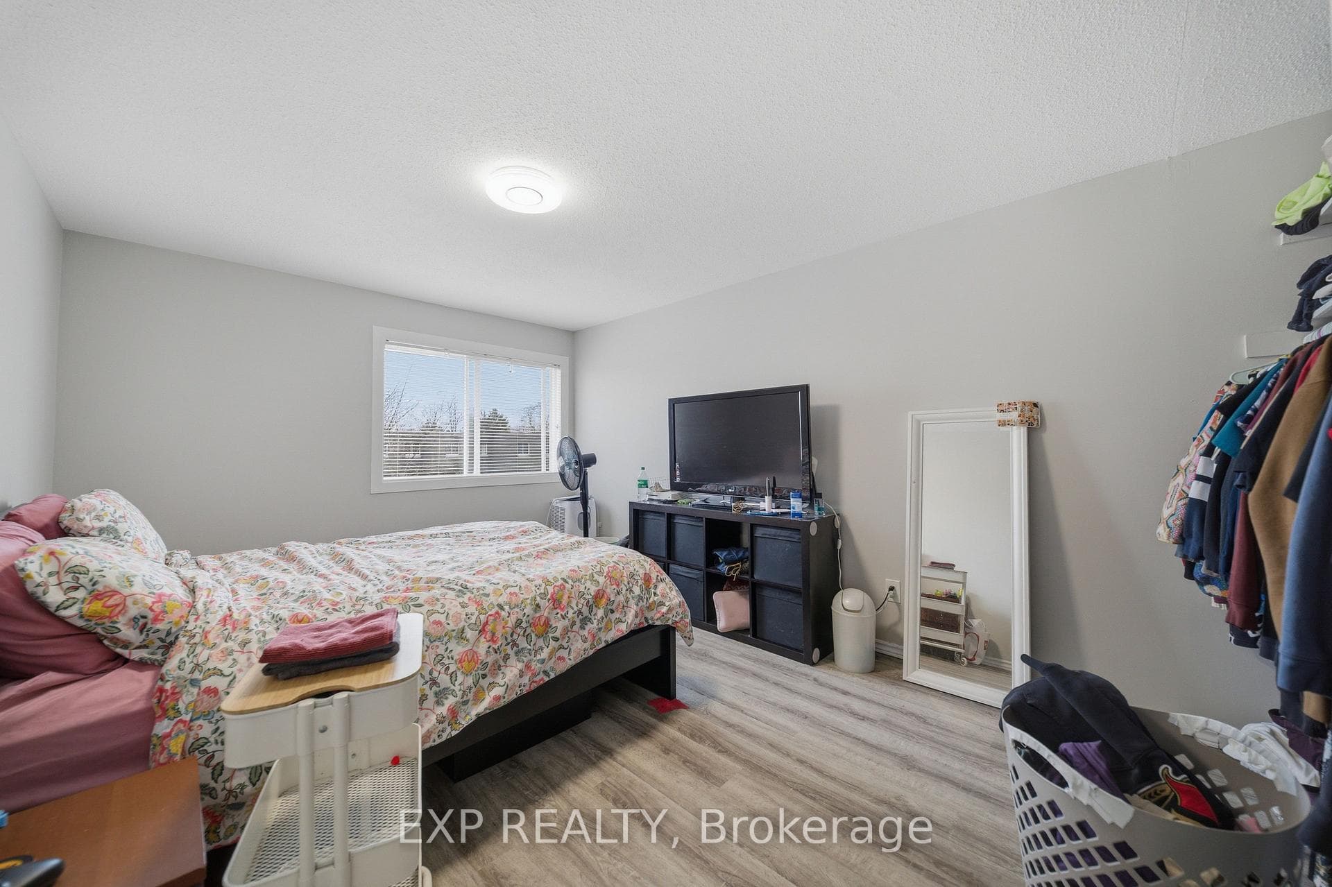 1675 Heatherington Road Unit 11 photo 17