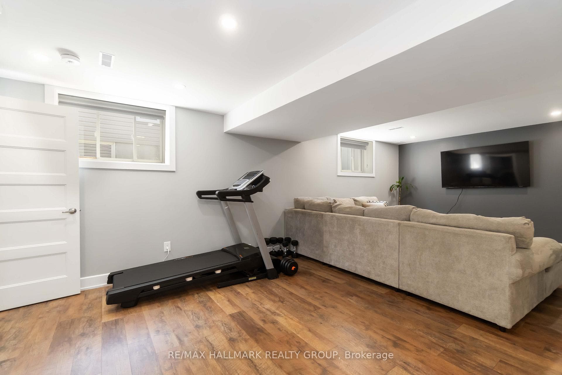 184 Bordeau Street photo 27