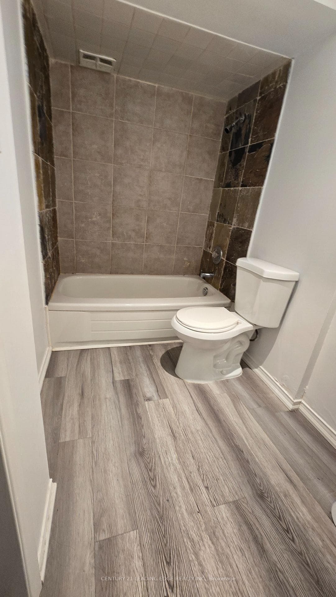 42 Arkona Drive Unit Bsmt photo 11