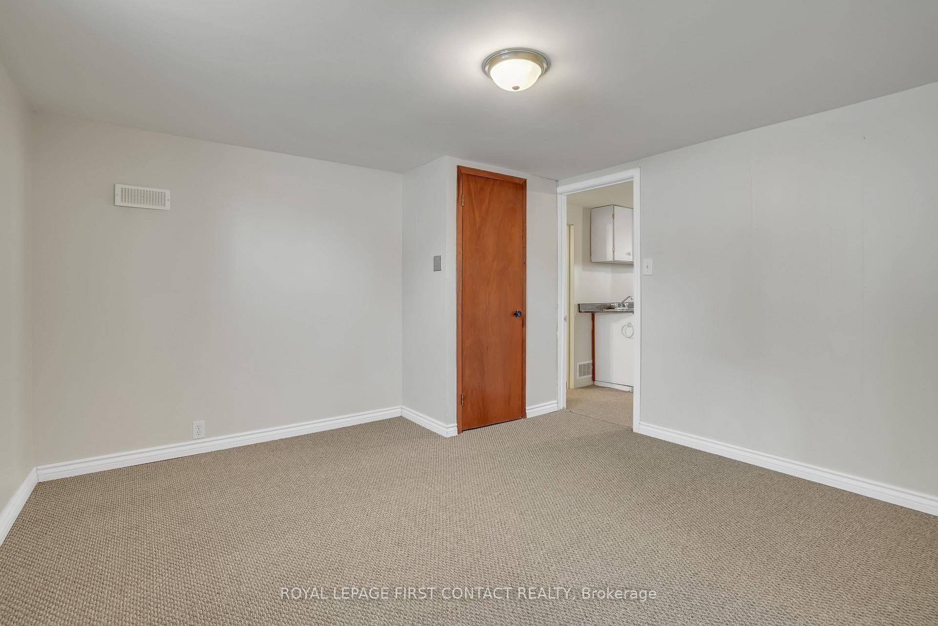 8 Agnes Street photo 26