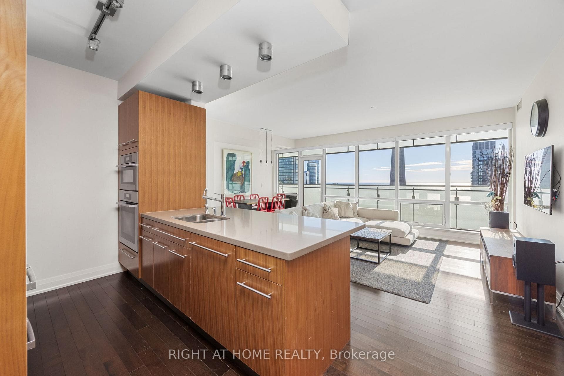 80 John Street Unit 3901 photo 9