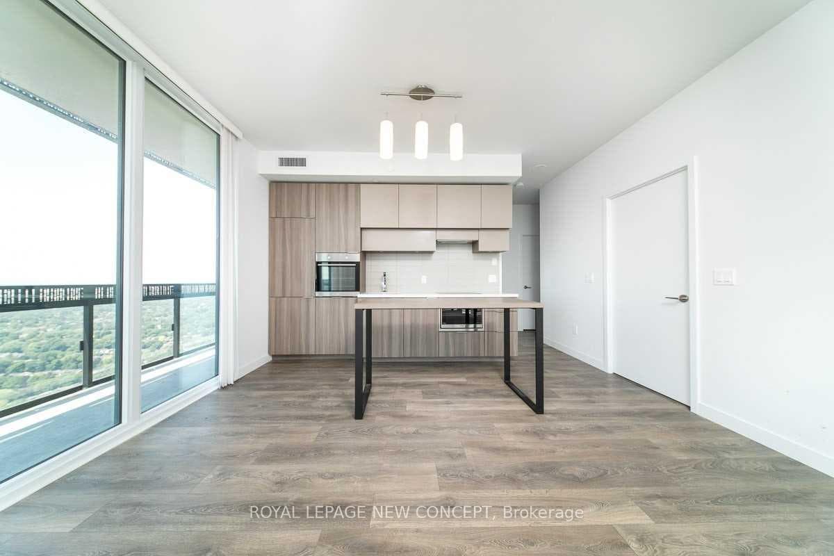 8 Eglinton Avenue Unit 4502 photo 14