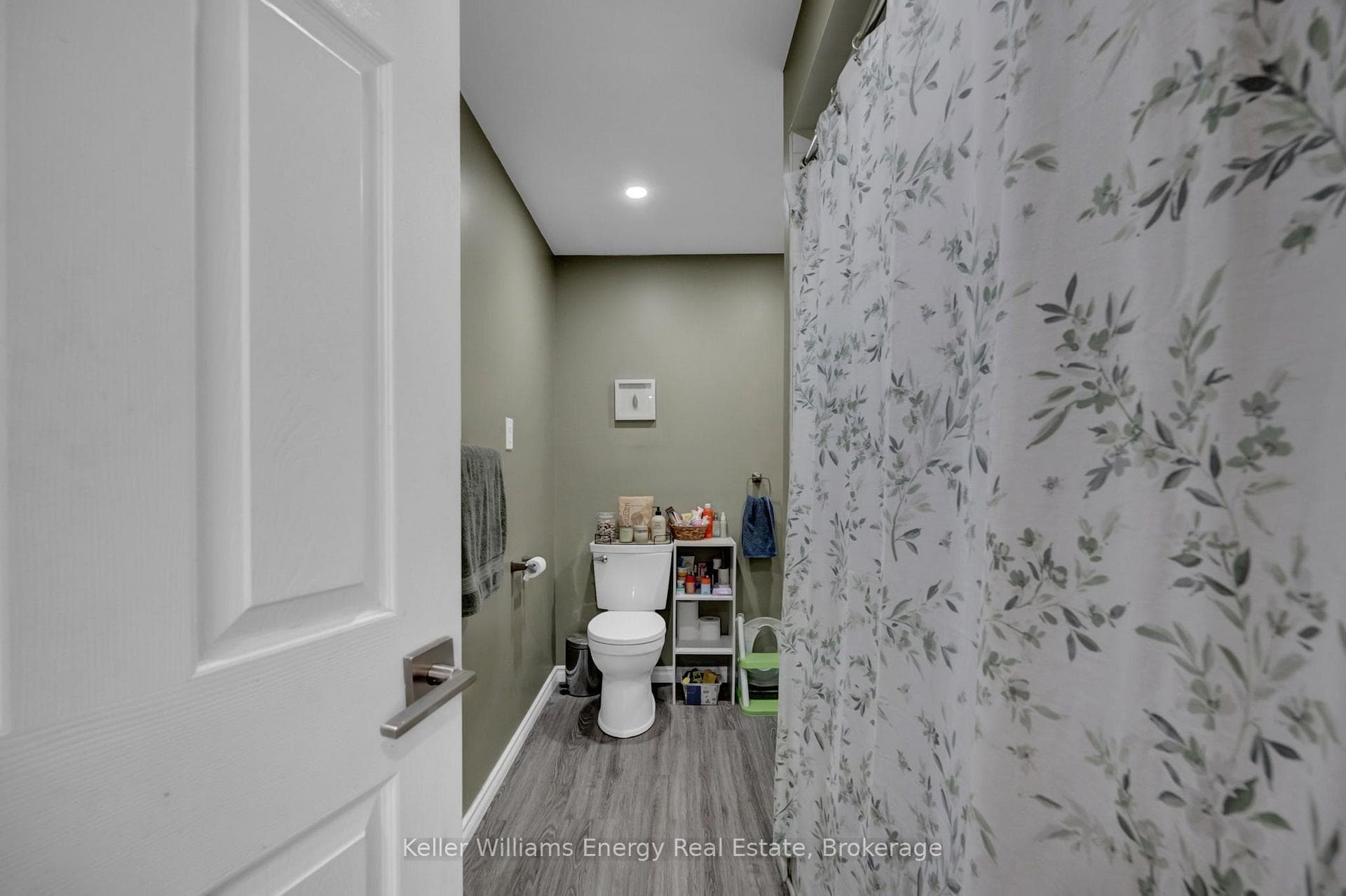 1502 Clearbrook Drive photo 41