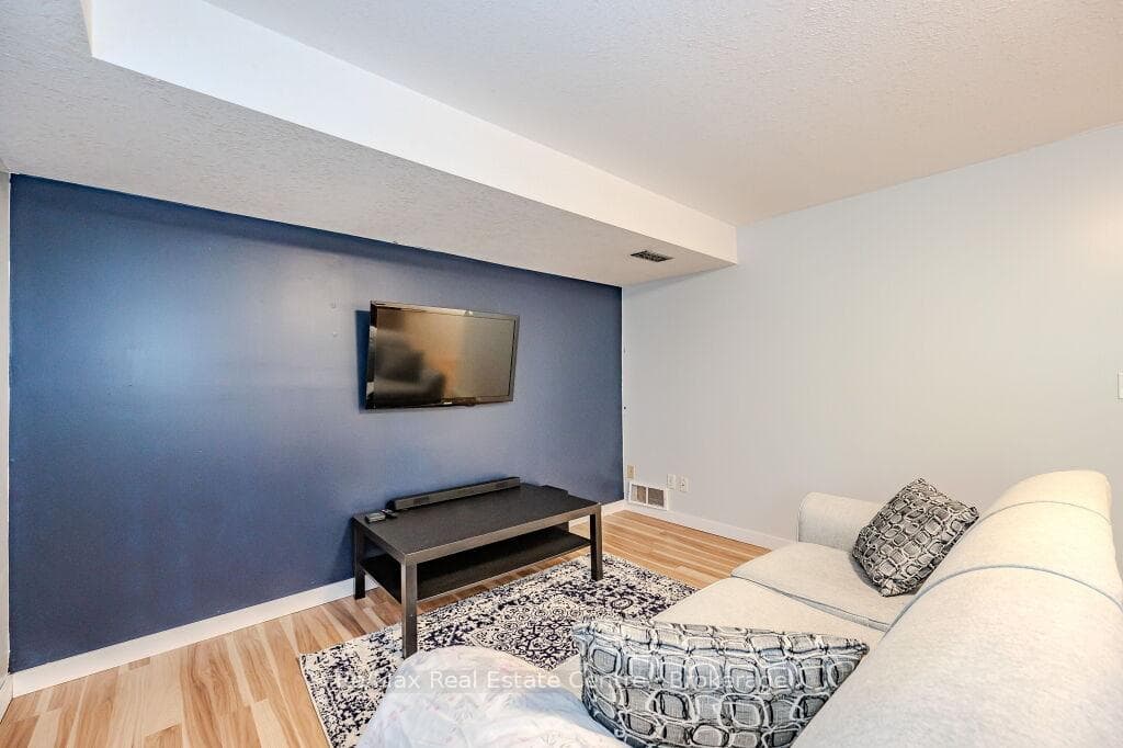174 Windflower Drive photo 33