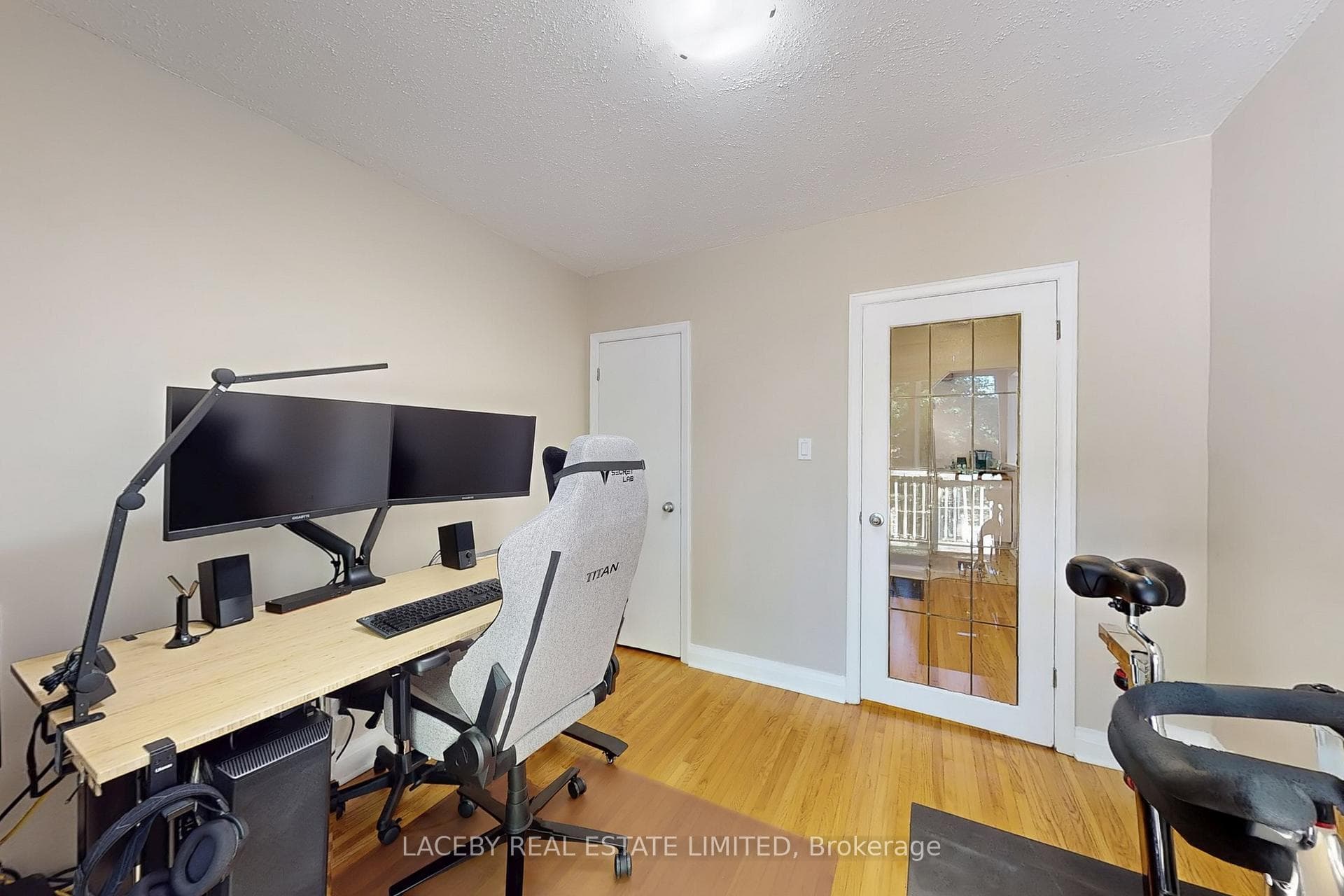 131 Claremore Avenue photo 10