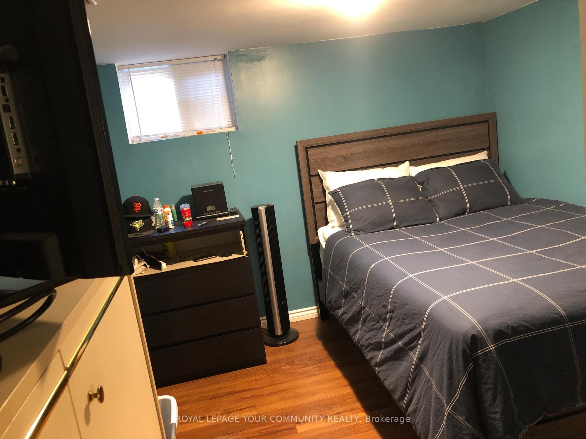 872 Strouds Lane photo 2