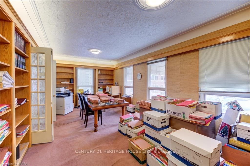 75 Chatham Street photo 35