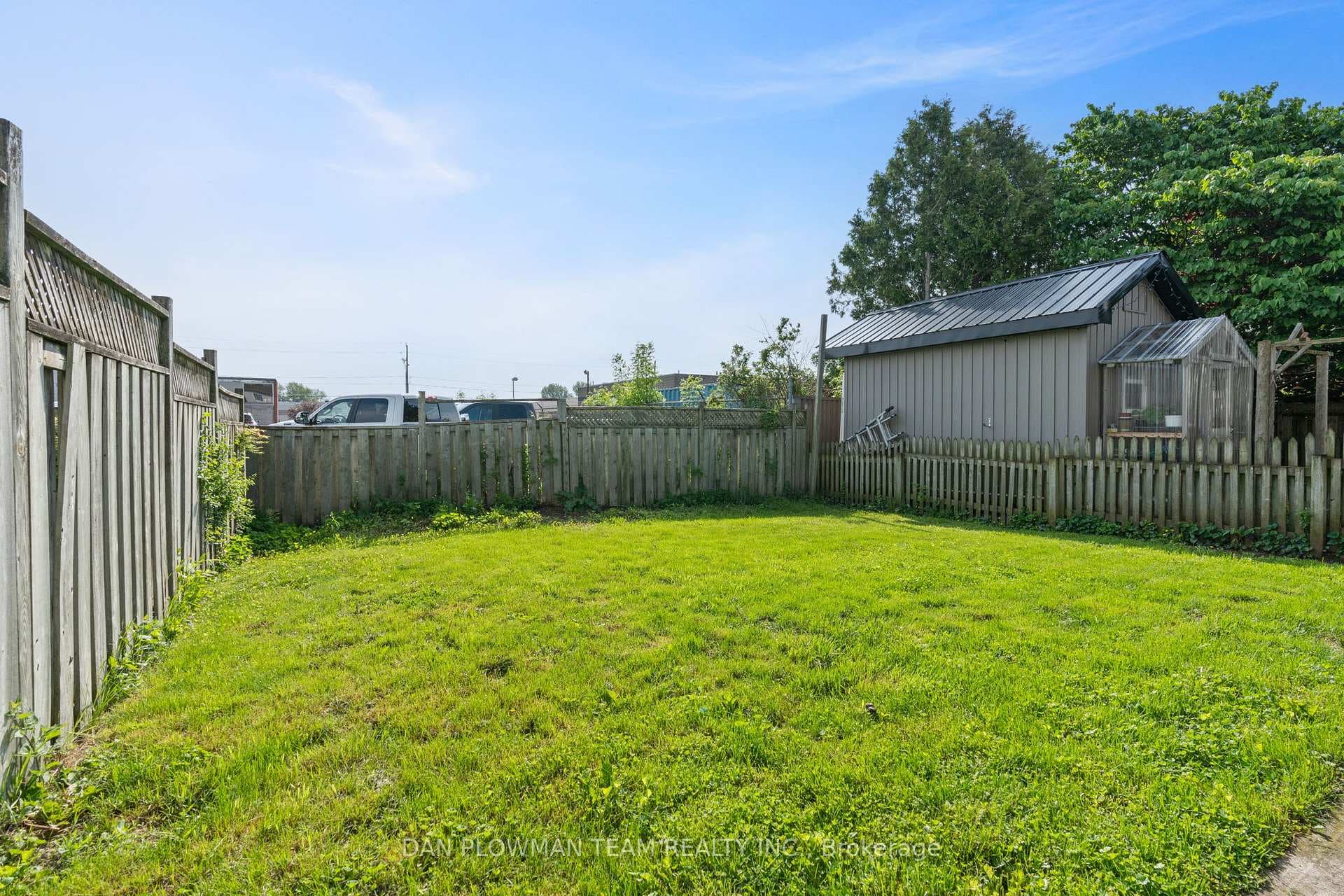 918 Fairbanks Road photo 25