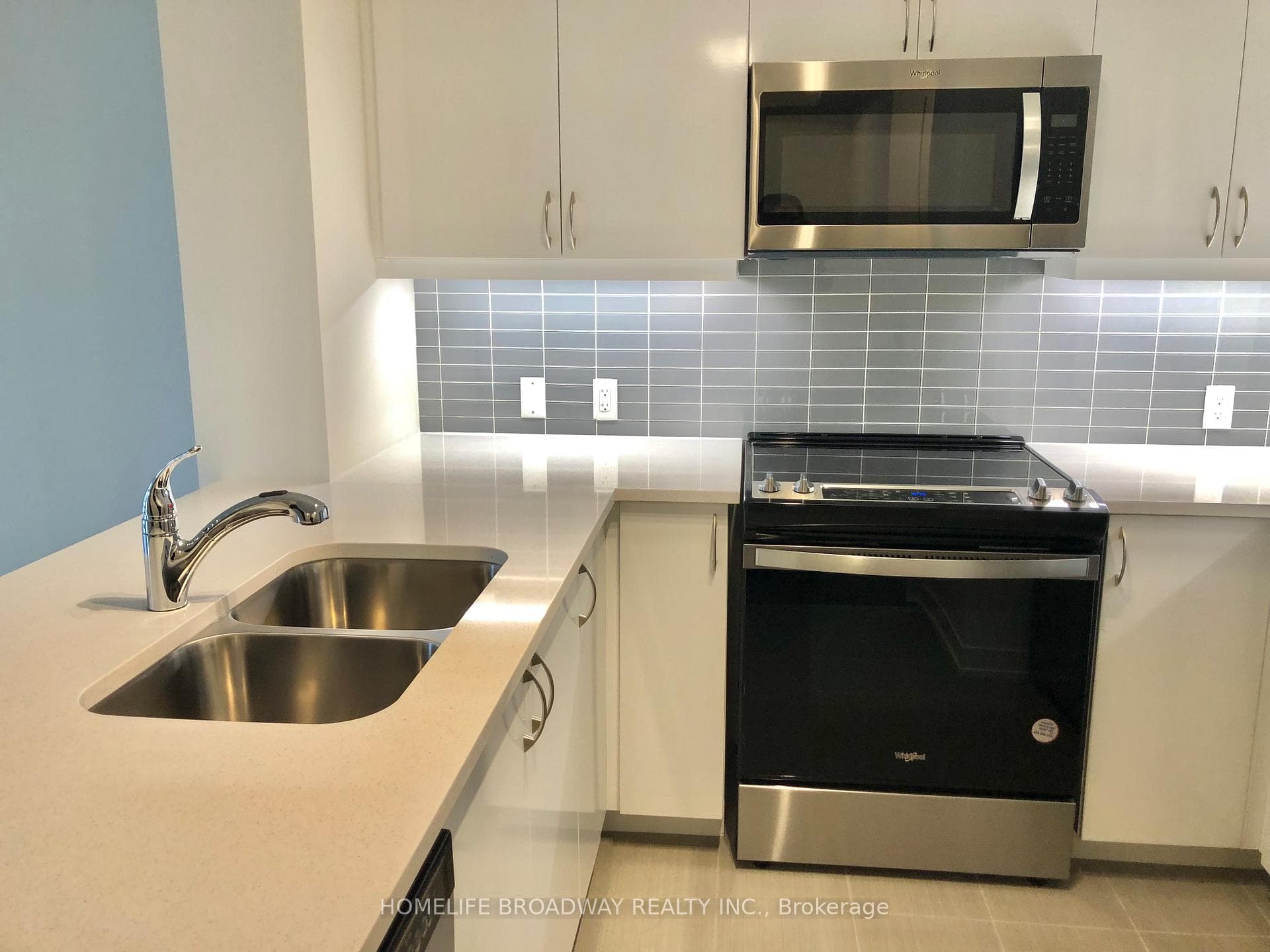 4955 Yonge Street Unit 2211 photo 3