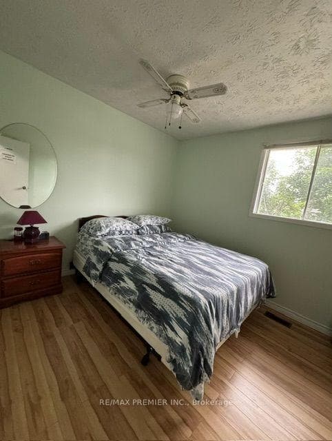 26 Hergott Avenue photo 15