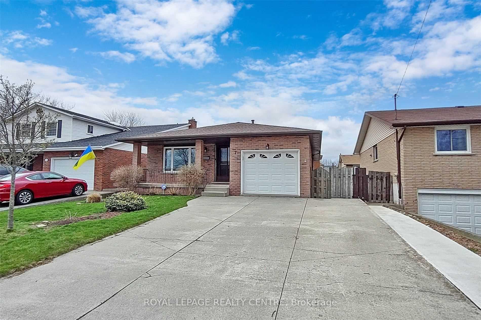7 Atkins Drive Unit Lower photo 32