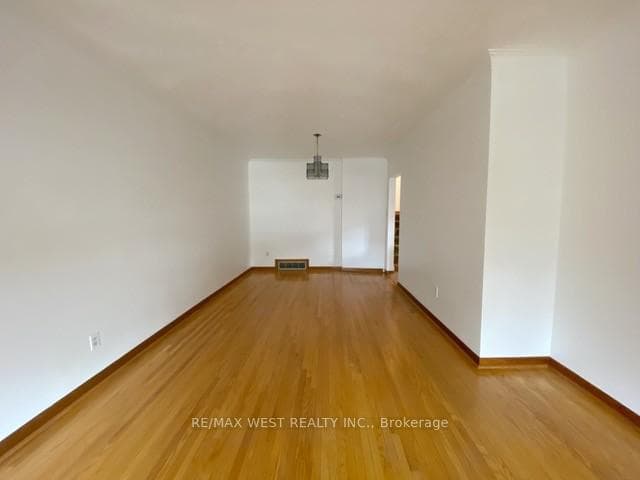 33 Starview Drive photo 6