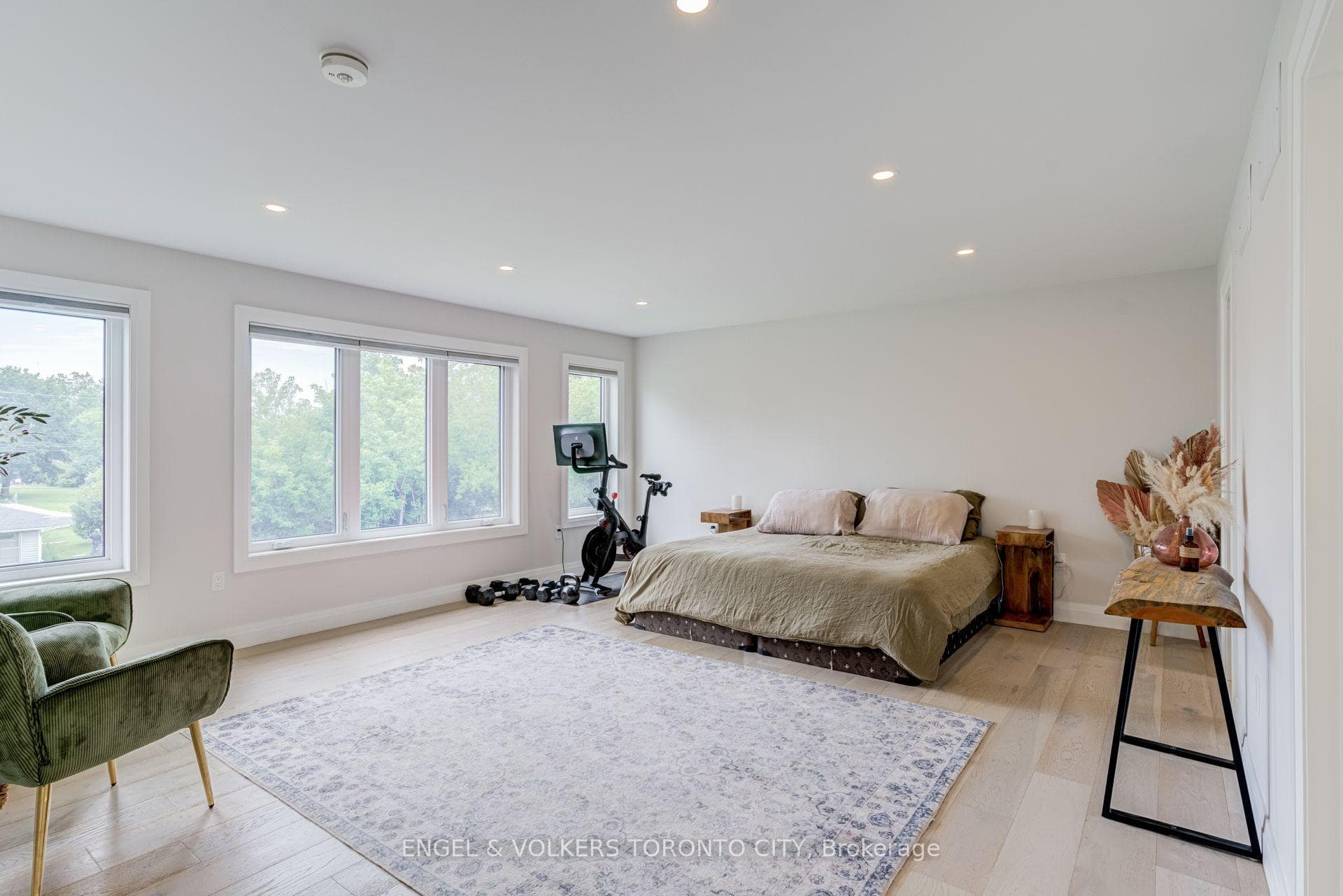 40 Glenview Avenue photo 18