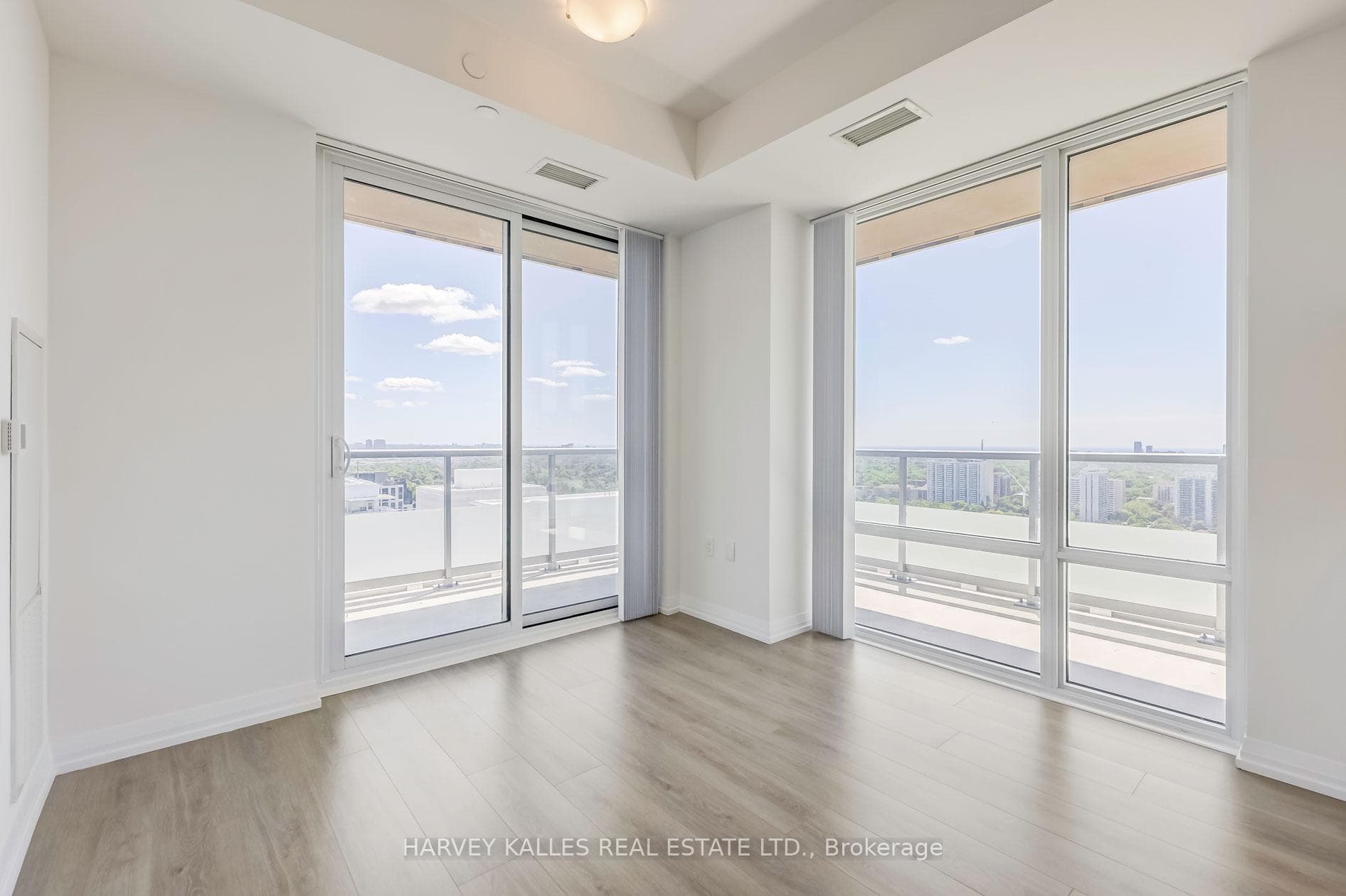 50 Dunfield Avenue Unit 3112 photo 7