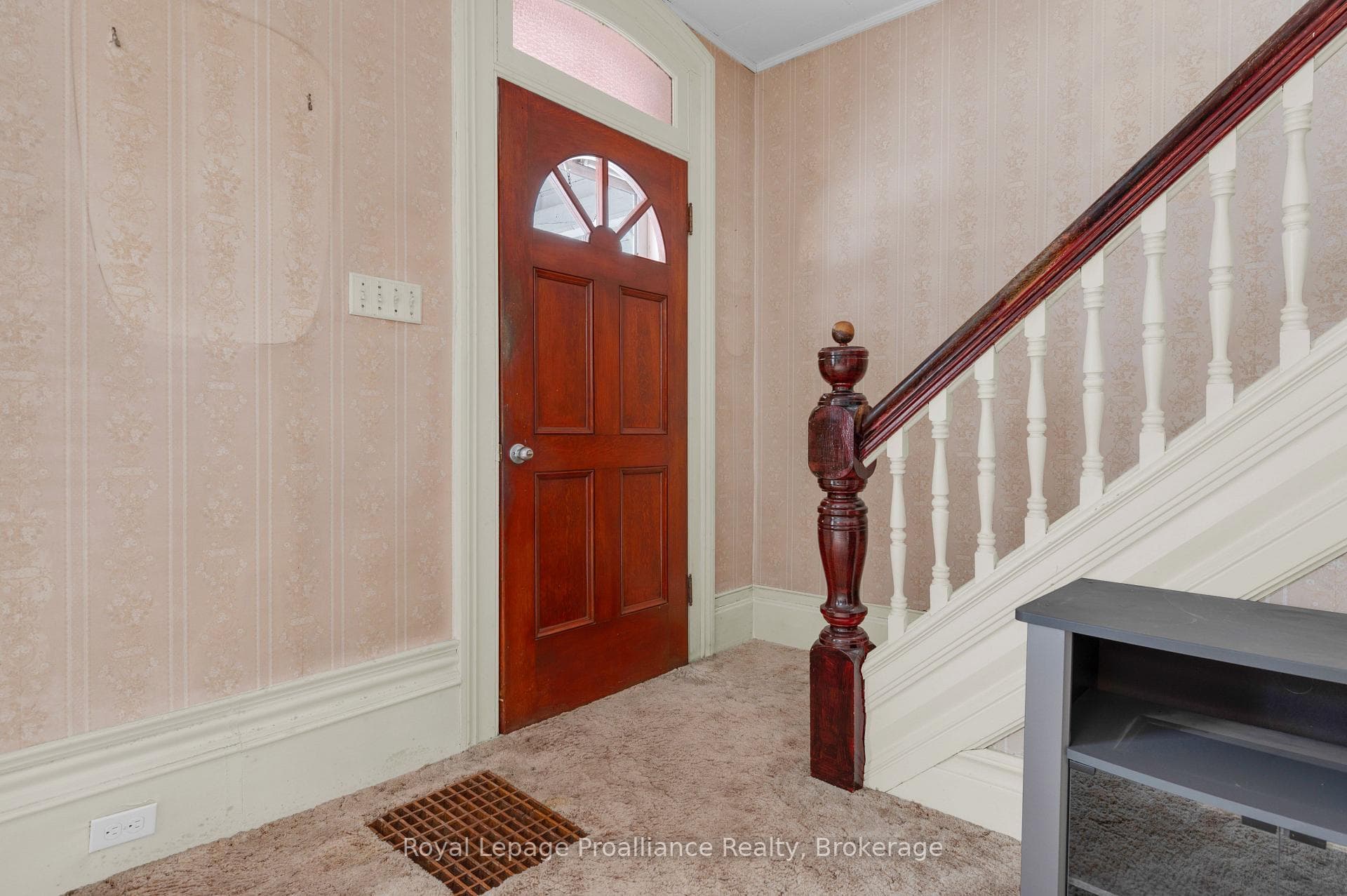184 Edward Street photo 6