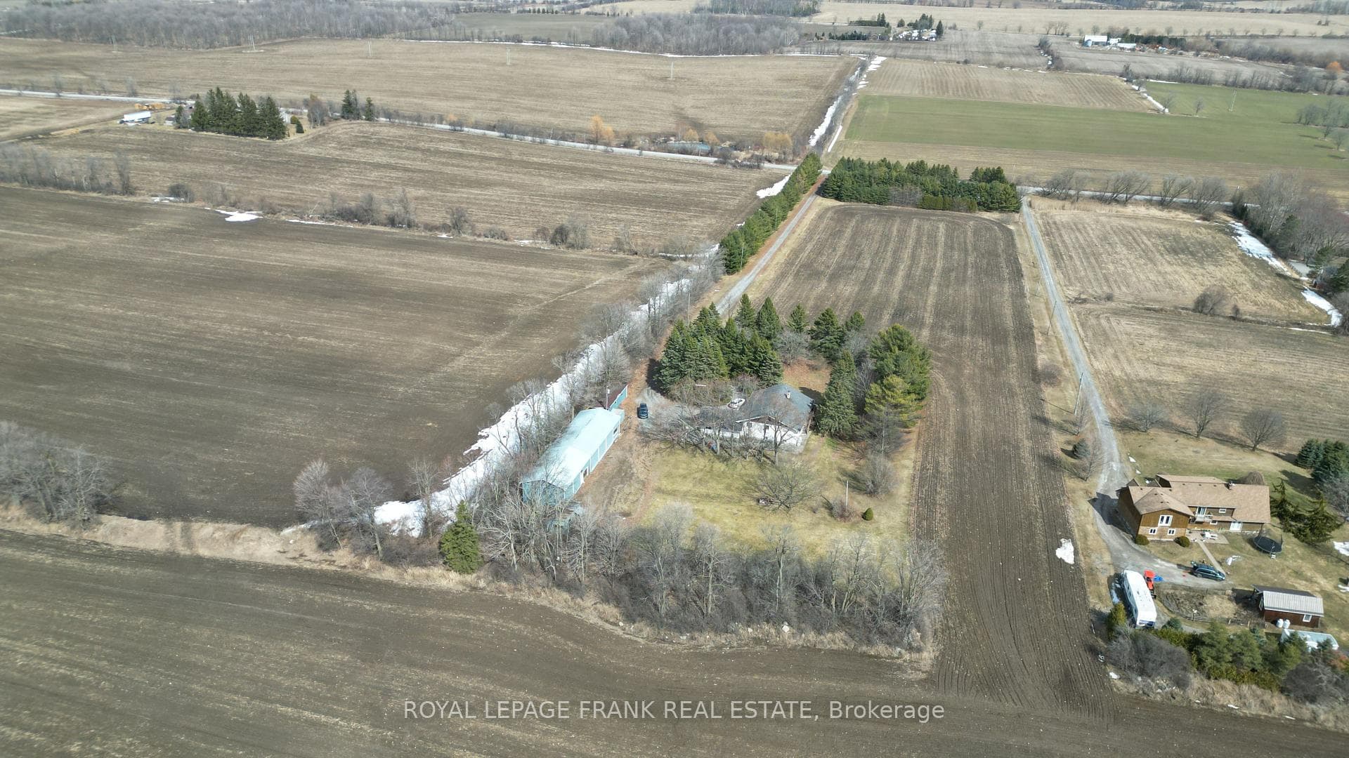 7398 Langmaid Road photo 12