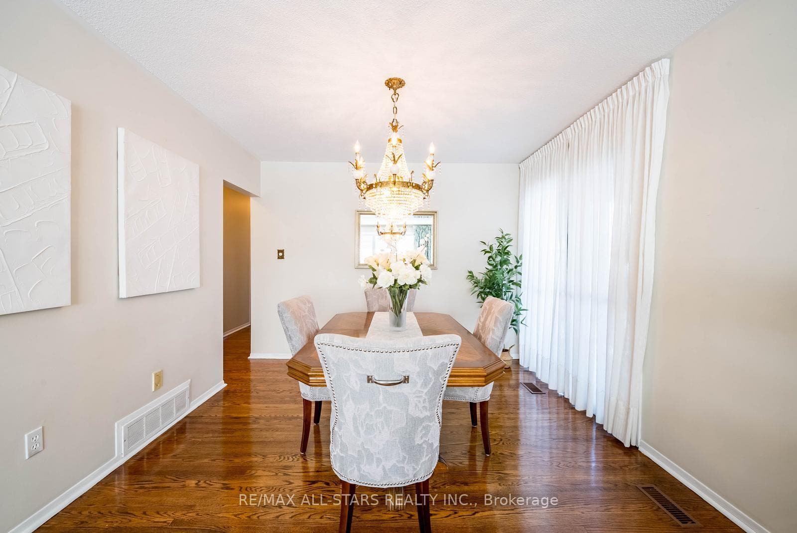 36 Midcroft Drive photo 11