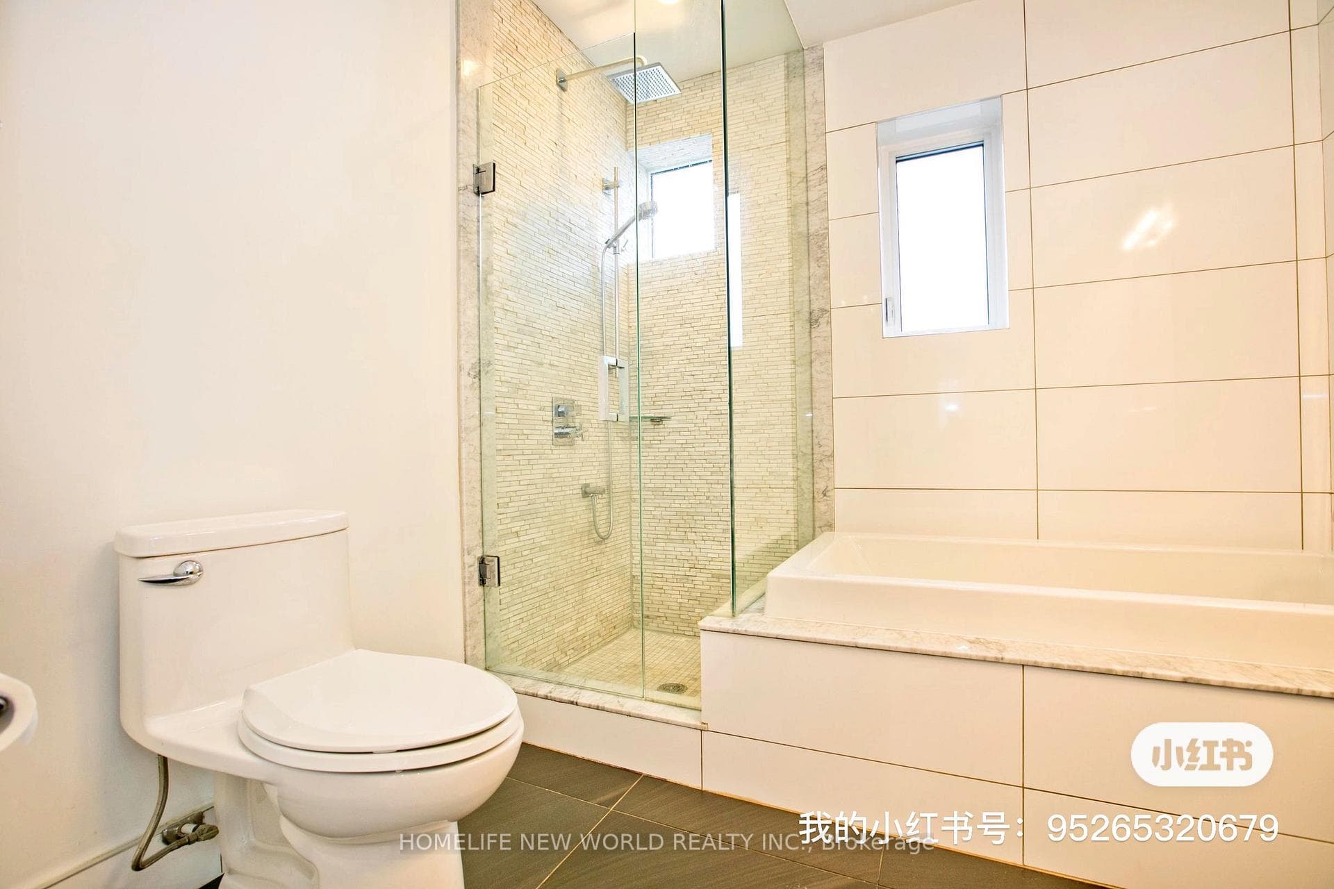 1672 Gerrard Street photo 12